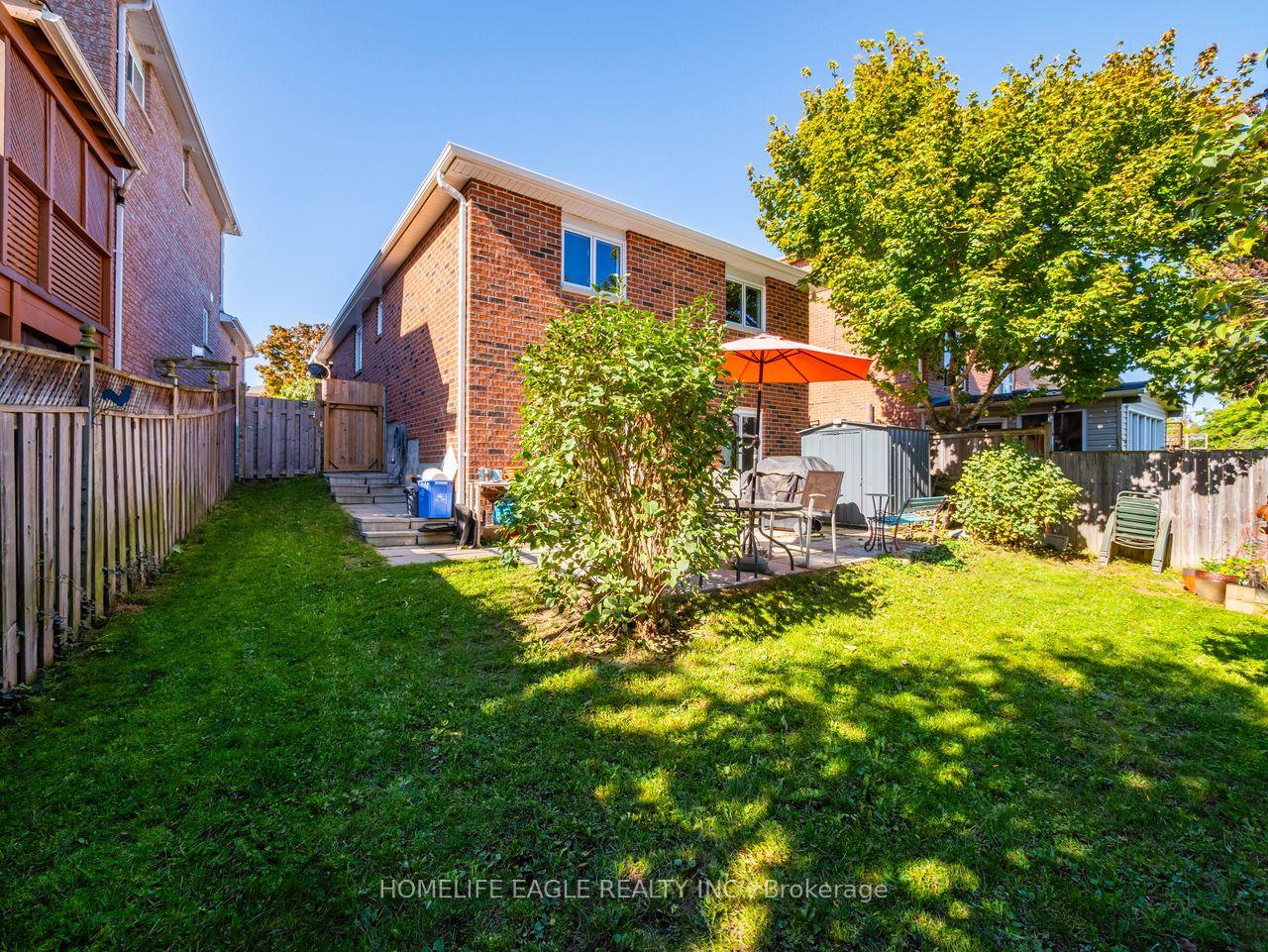 Photo 14 of 15 Brown Wood Drive, Barrie, Little Lake — HOMEH