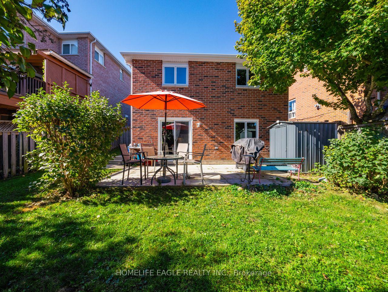 Photo 16 of 15 Brown Wood Drive, Barrie, Little Lake — HOMEH