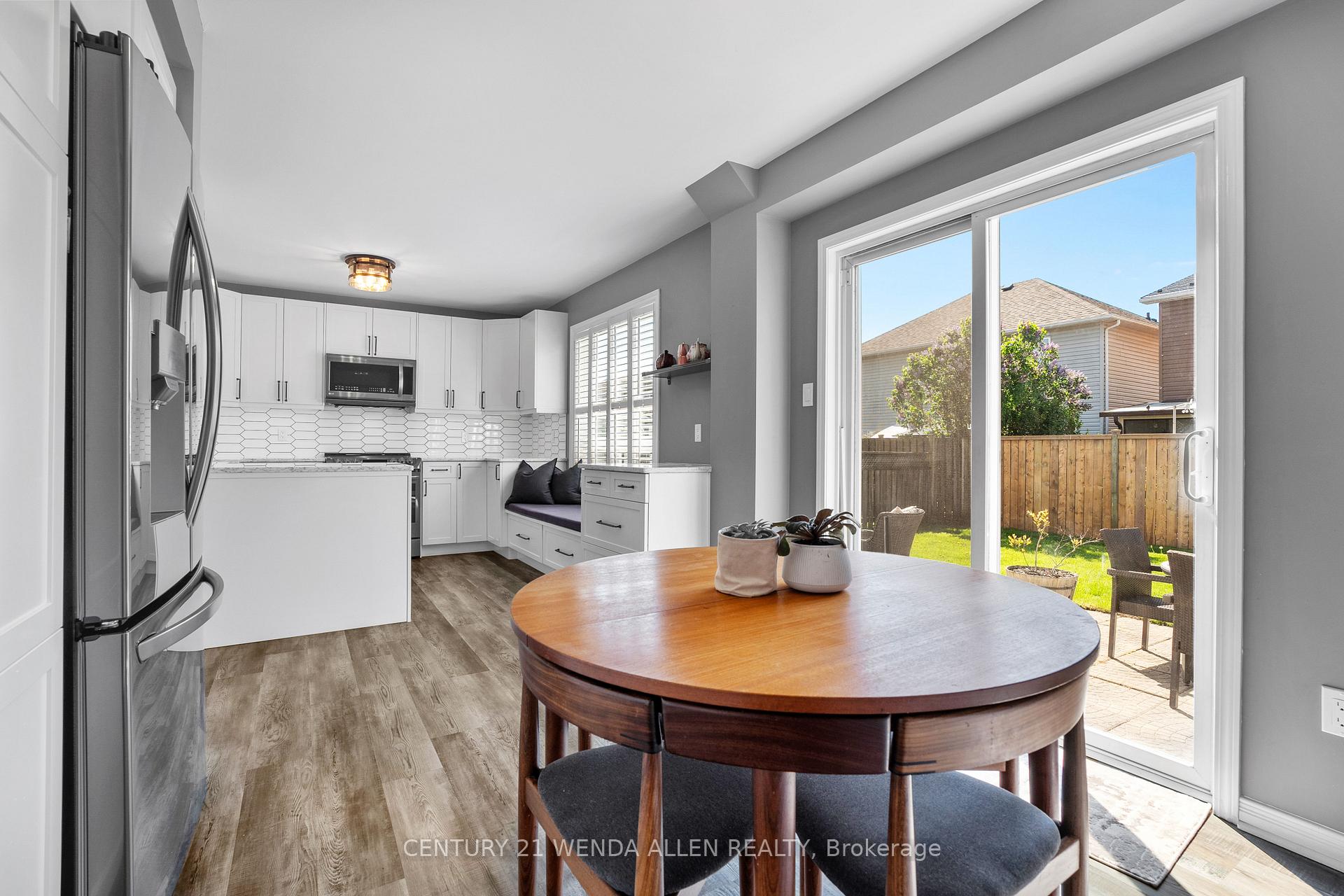 Photo 19 of 9 Rosemeadow Crescent, Clarington, Newcastle — HOMEH