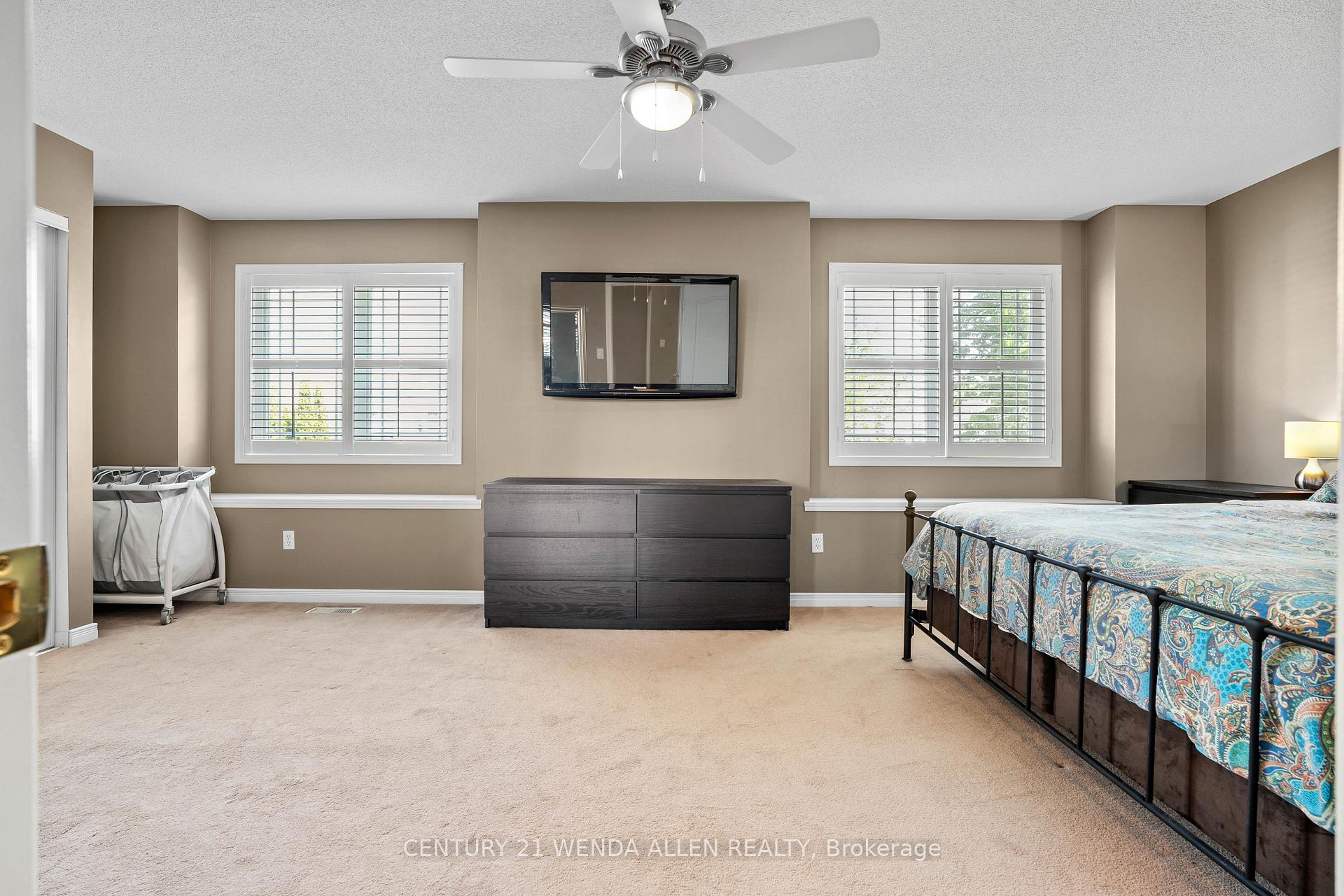 Photo 25 of 9 Rosemeadow Crescent, Clarington, Newcastle — HOMEH