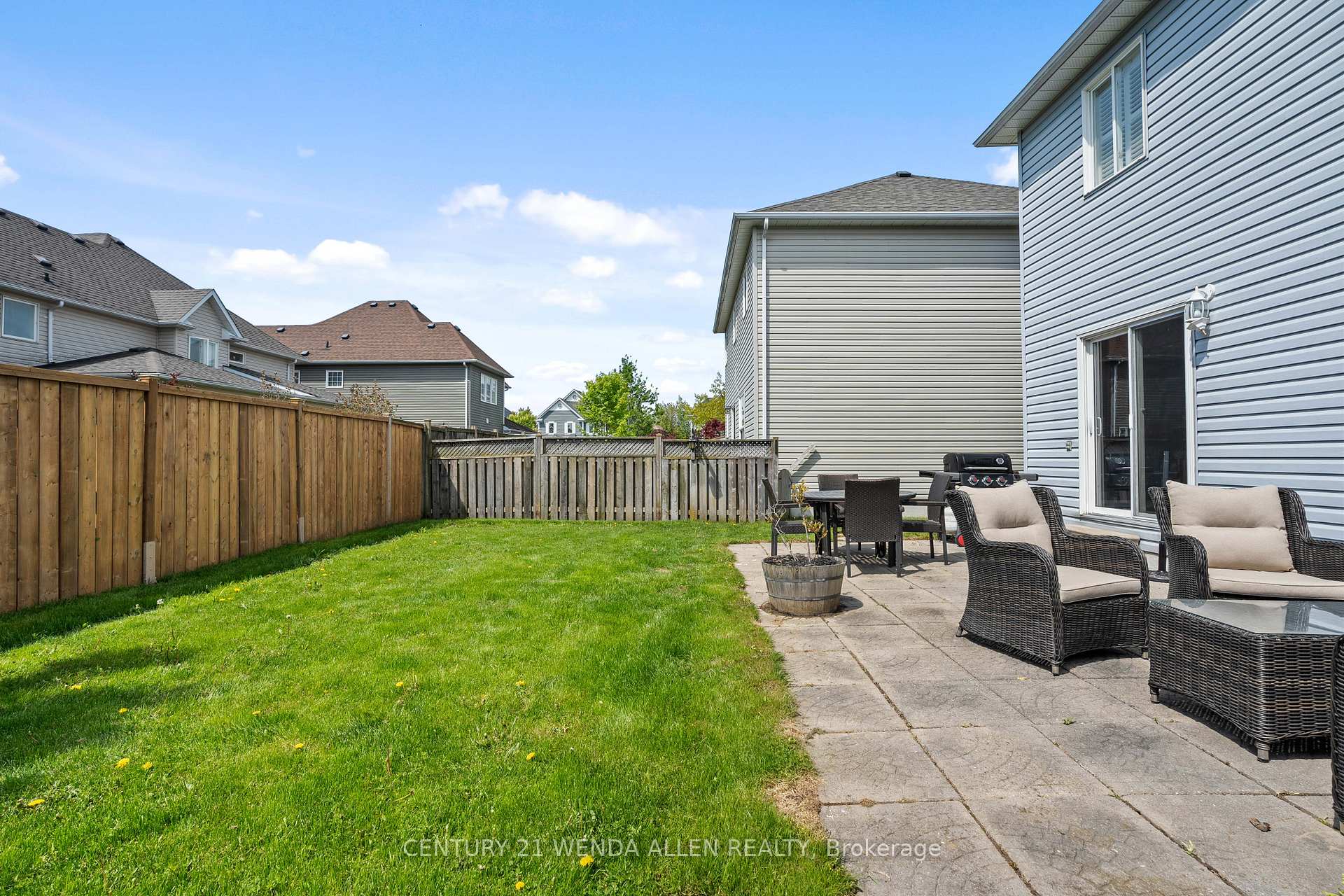 Photo 41 of 9 Rosemeadow Crescent, Clarington, Newcastle — HOMEH