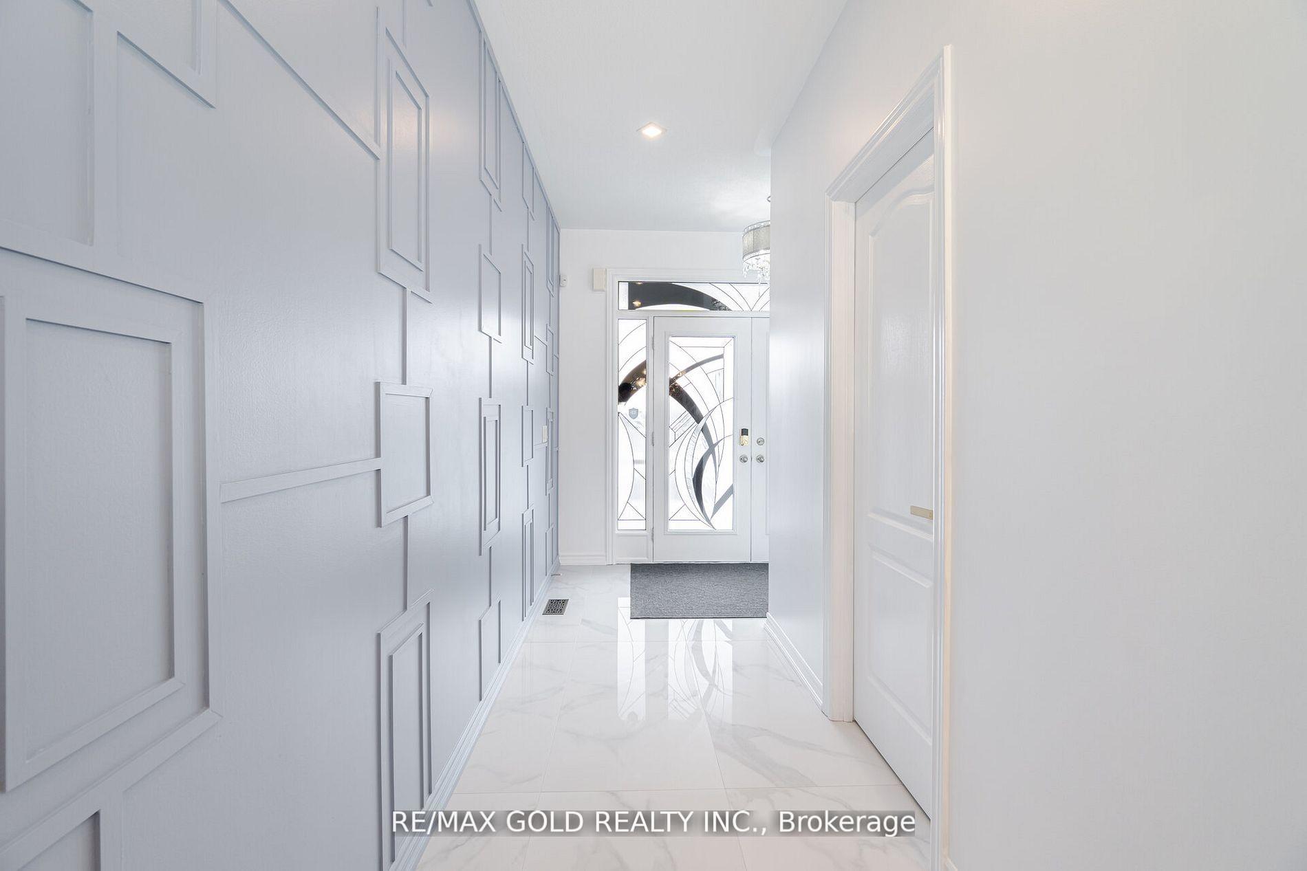 Photo 5 of 176 Newhouse Boulevard W, Caledon, Rural Caledon — HOMEH