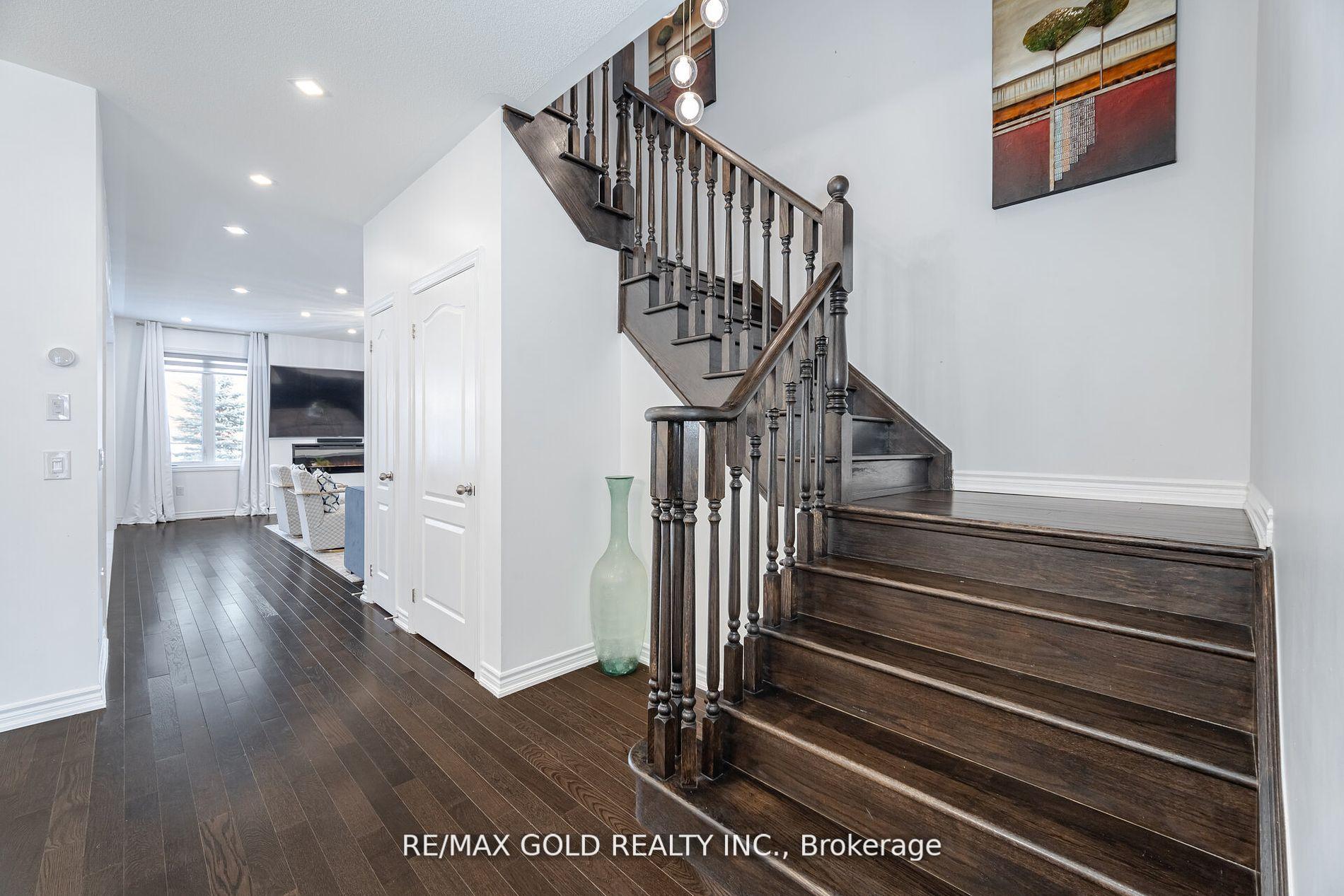 Photo 21 of 176 Newhouse Boulevard W, Caledon, Rural Caledon — HOMEH