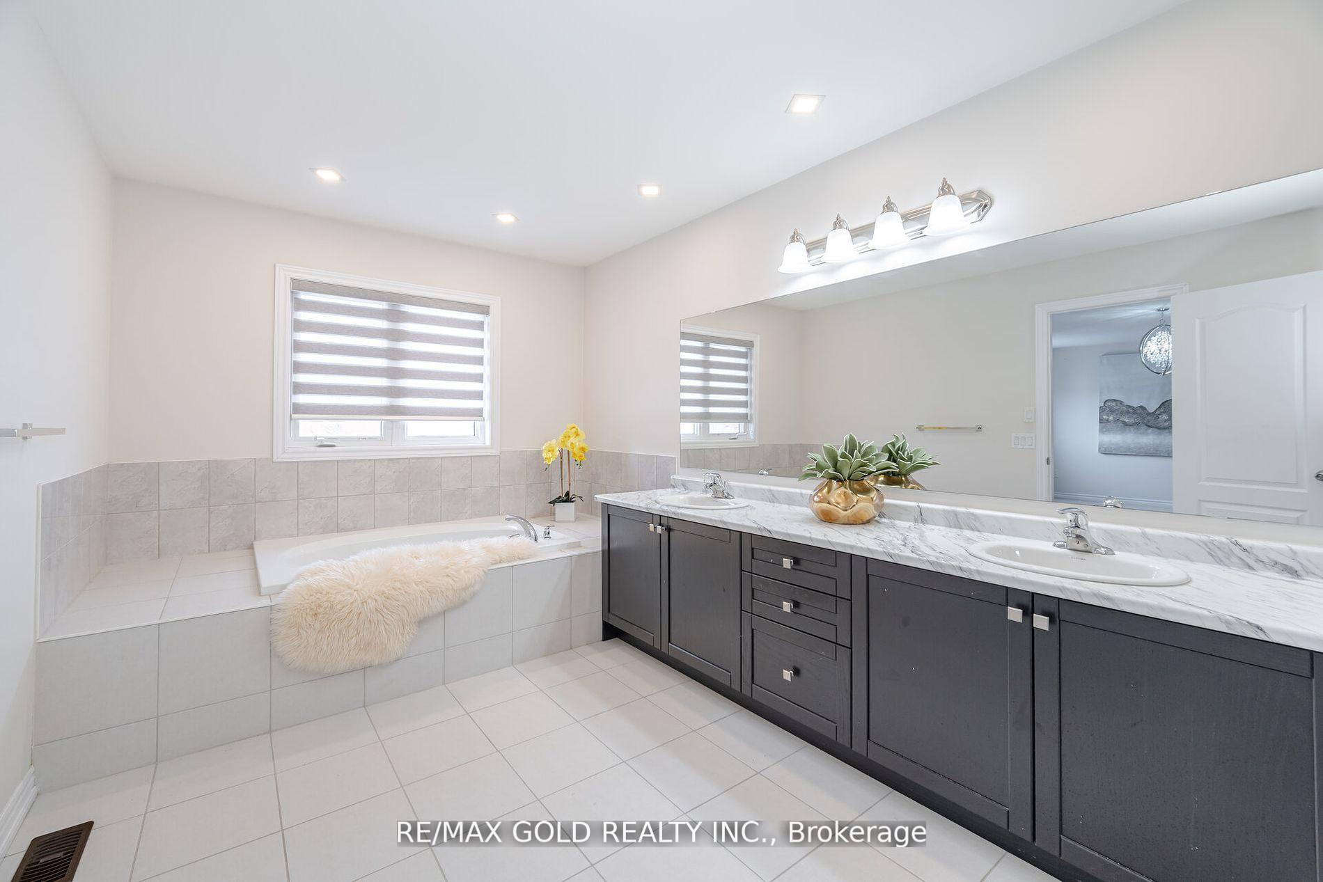 Photo 27 of 176 Newhouse Boulevard W, Caledon, Rural Caledon — HOMEH