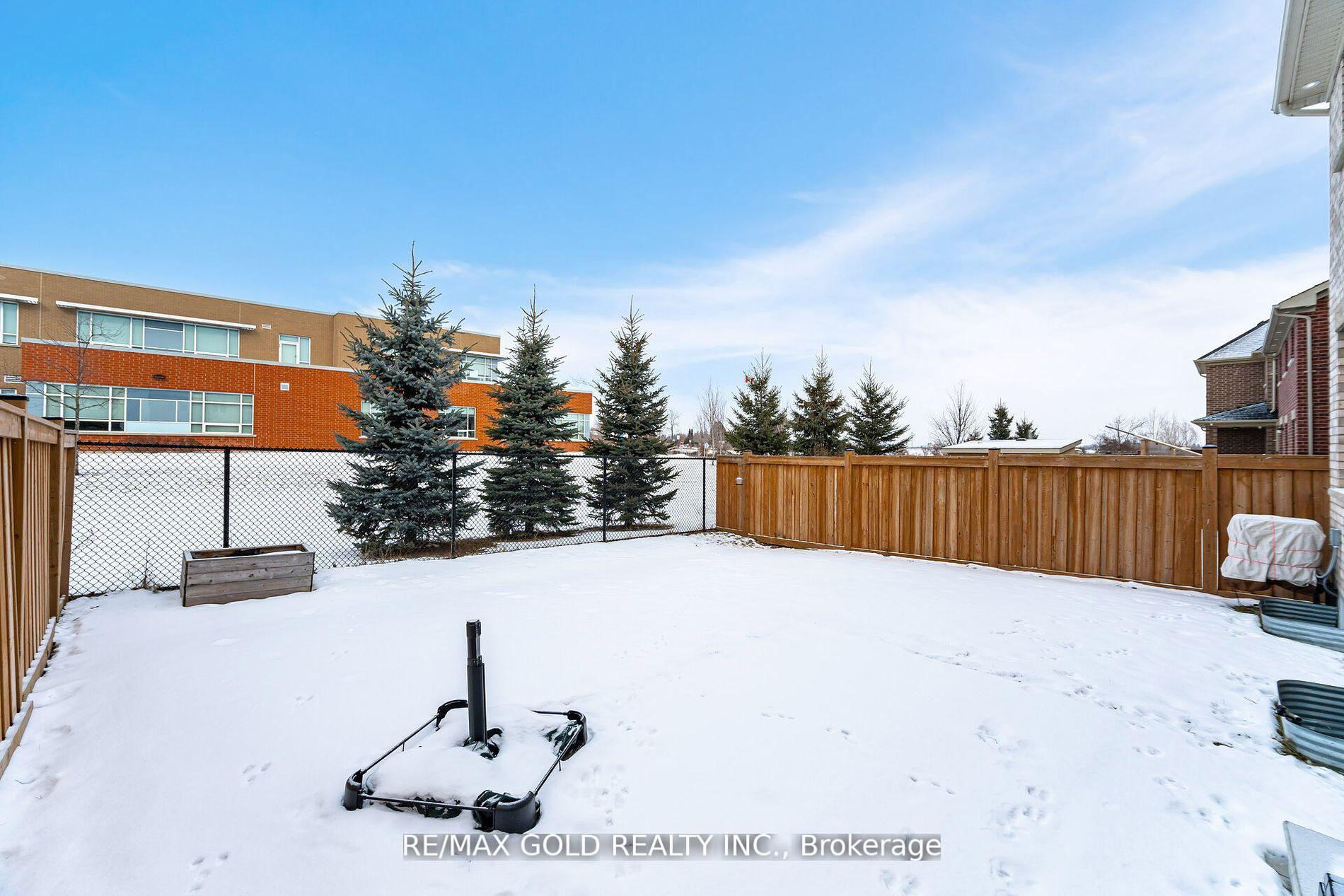 Photo 39 of 176 Newhouse Boulevard W, Caledon, Rural Caledon — HOMEH