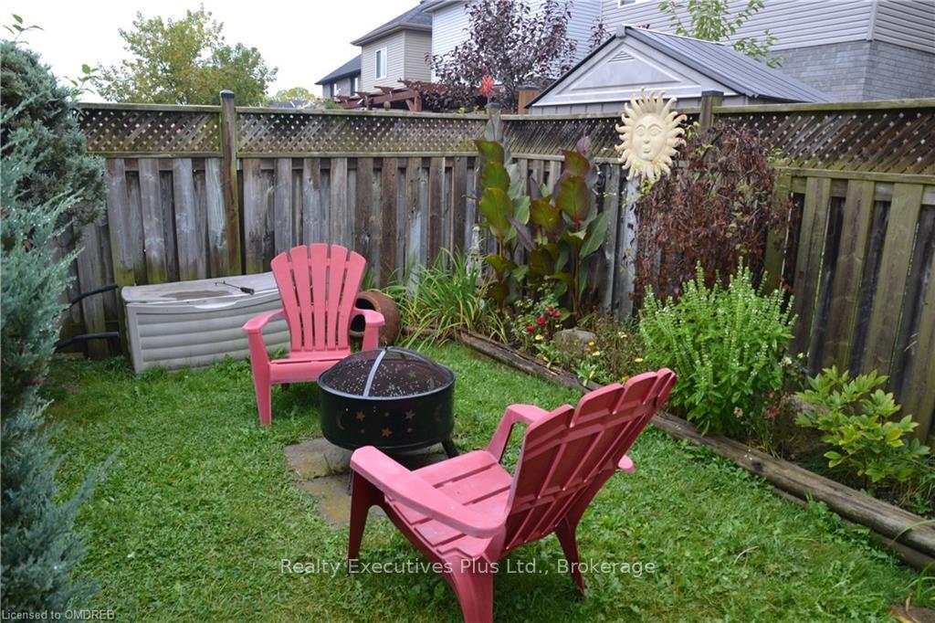Photo 5 of 113 Green Gate Boulevard, Cambridge — HOMEH