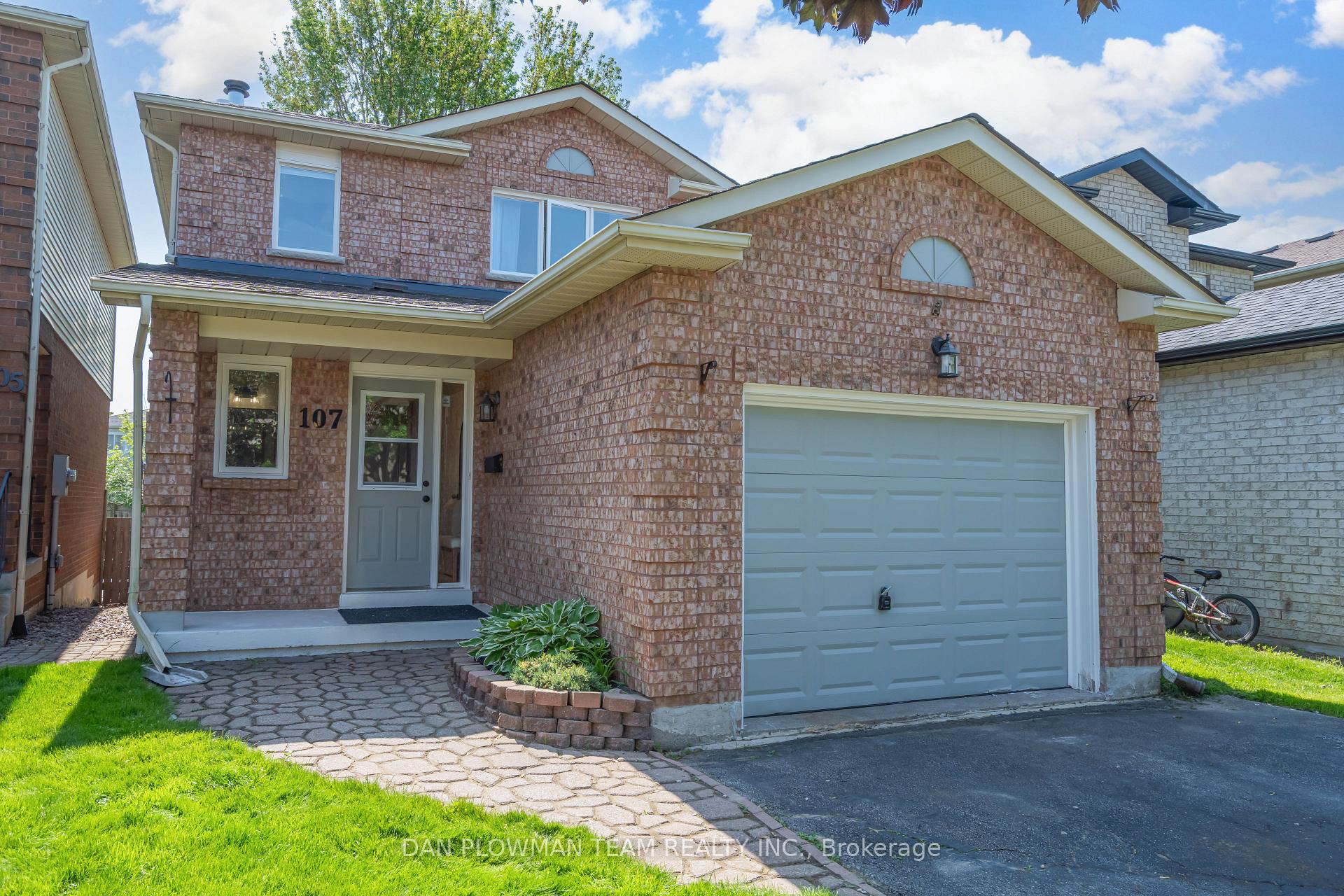 Photo 1 of 107 Poolton Crescent, Clarington, Courtice — HOMEH