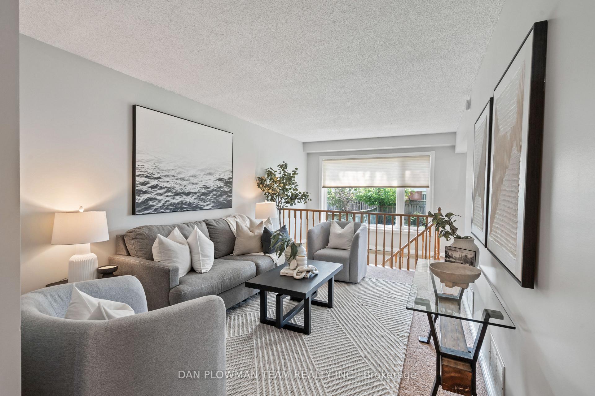 Photo 8 of 107 Poolton Crescent, Clarington, Courtice — HOMEH