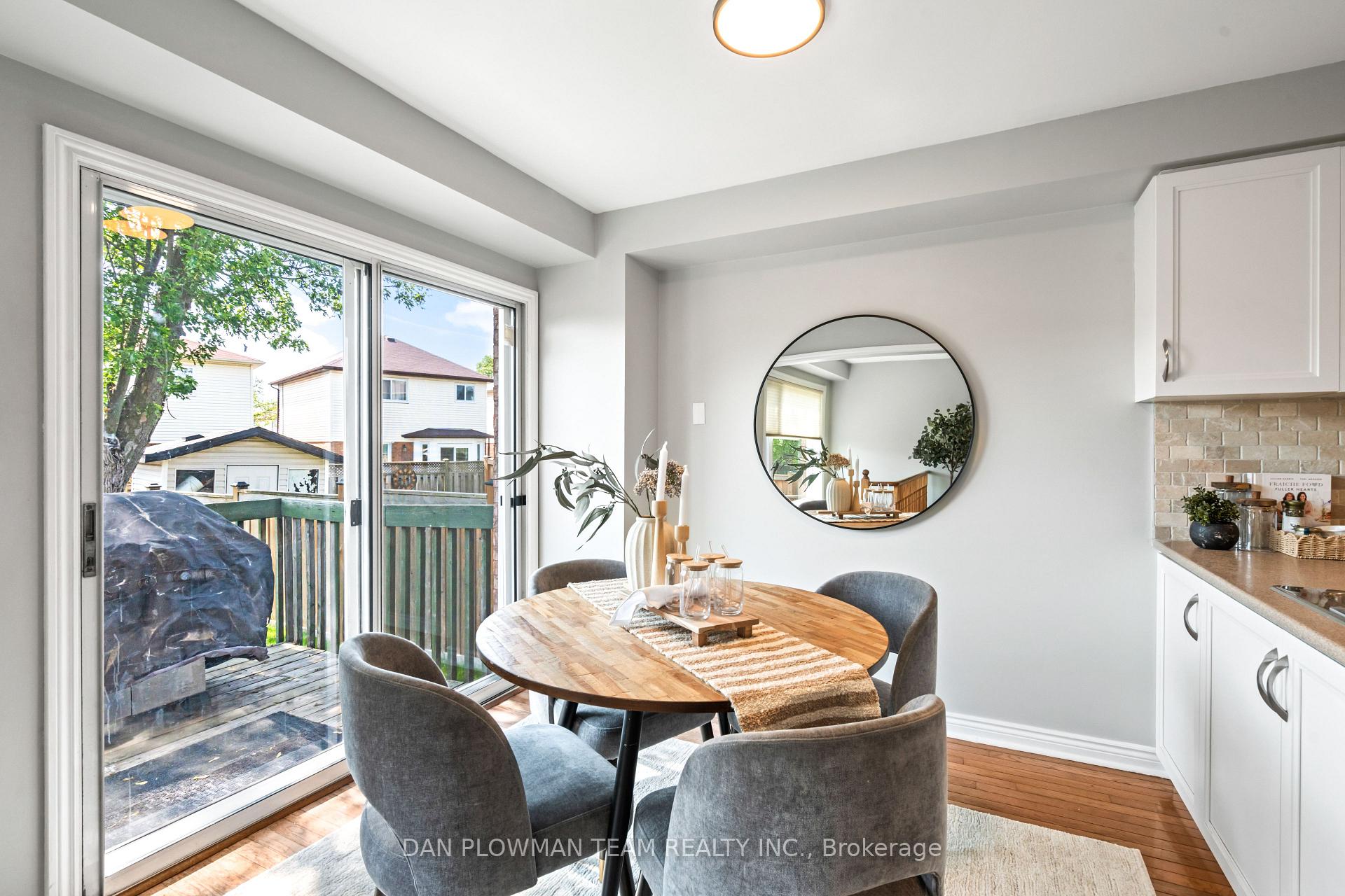 Photo 12 of 107 Poolton Crescent, Clarington, Courtice — HOMEH