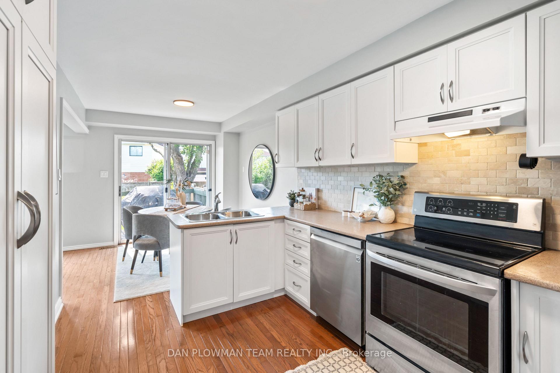 Photo 17 of 107 Poolton Crescent, Clarington, Courtice — HOMEH