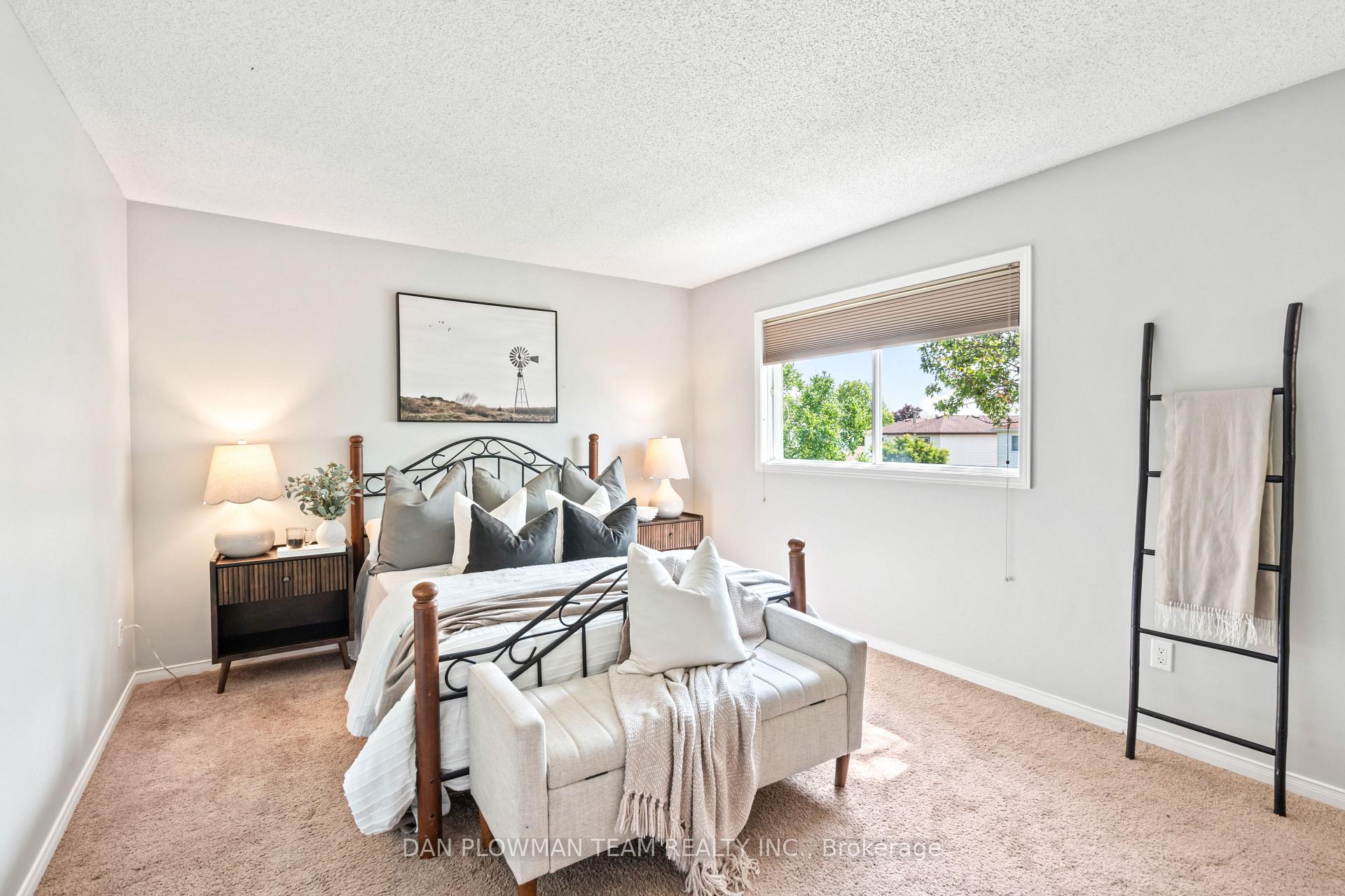 Photo 18 of 107 Poolton Crescent, Clarington, Courtice — HOMEH