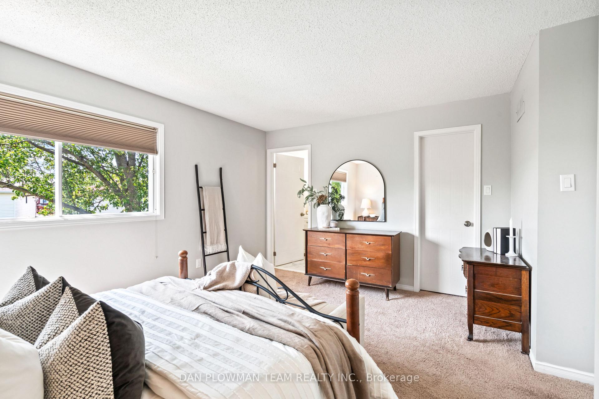 Photo 20 of 107 Poolton Crescent, Clarington, Courtice — HOMEH
