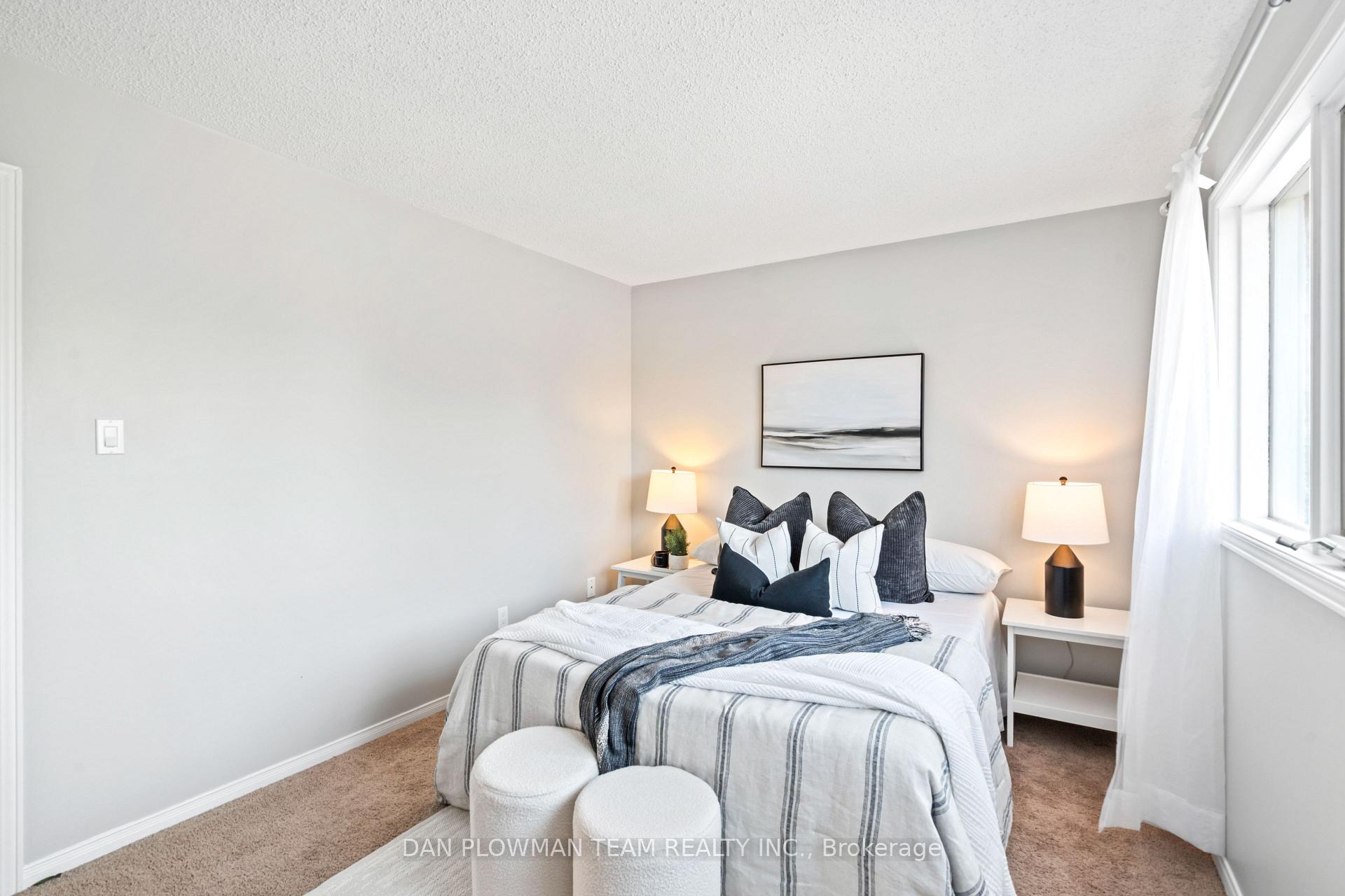 Photo 25 of 107 Poolton Crescent, Clarington, Courtice — HOMEH