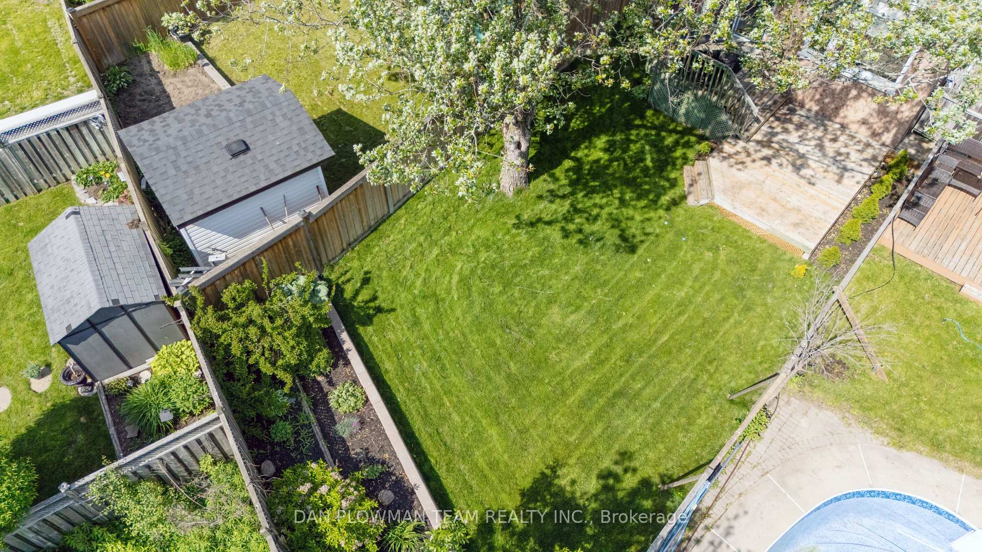 Photo 39 of 107 Poolton Crescent, Clarington, Courtice — HOMEH