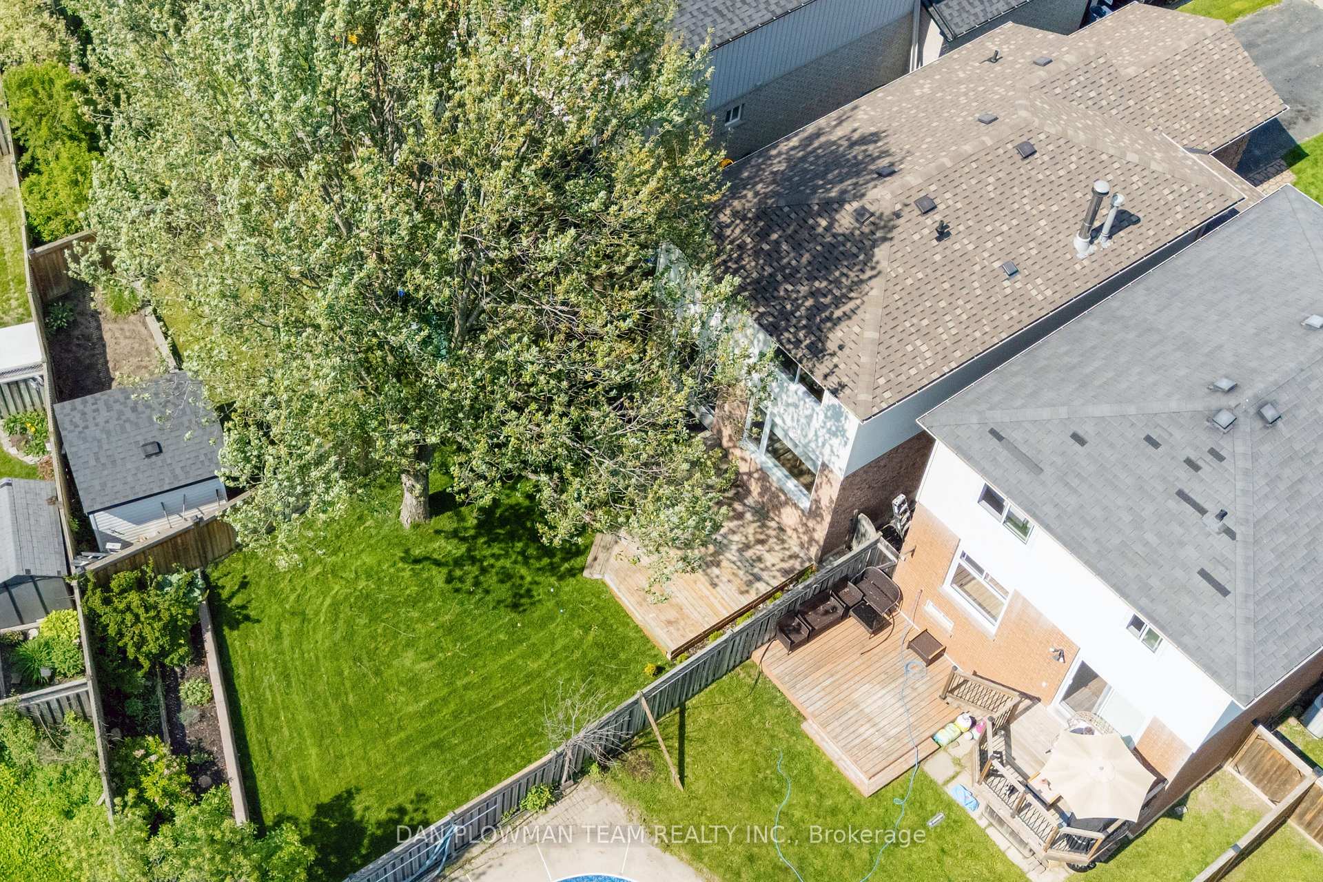 Photo 41 of 107 Poolton Crescent, Clarington, Courtice — HOMEH
