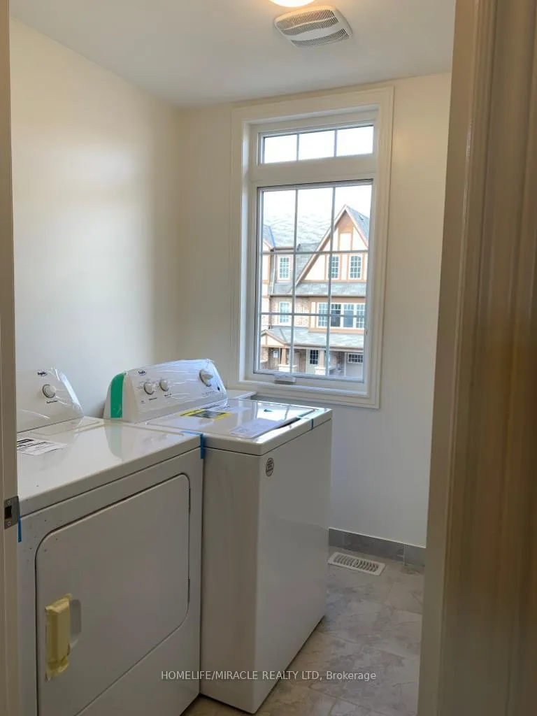 Photo 7 of Unit 5-160, 35 Stewardship Road, Brampton, Northwest Brampton — HOMEH