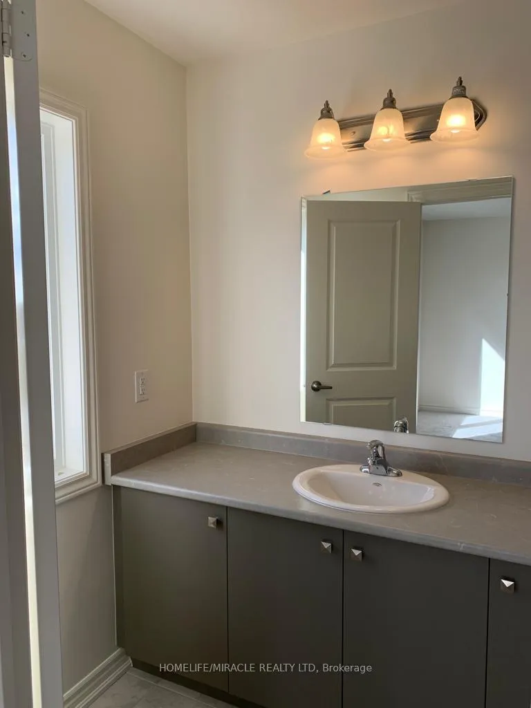 Photo 10 of Unit 5-160, 35 Stewardship Road, Brampton, Northwest Brampton — HOMEH