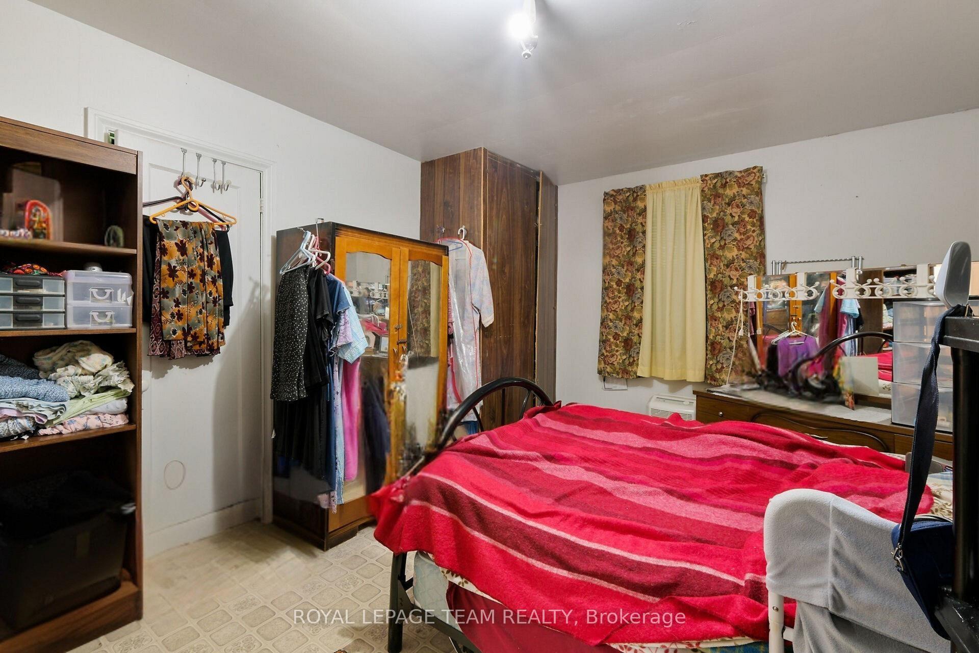 Photo 4 of 1424 Rosenthal Avenue, Ottawa, Carlington — HOMEH