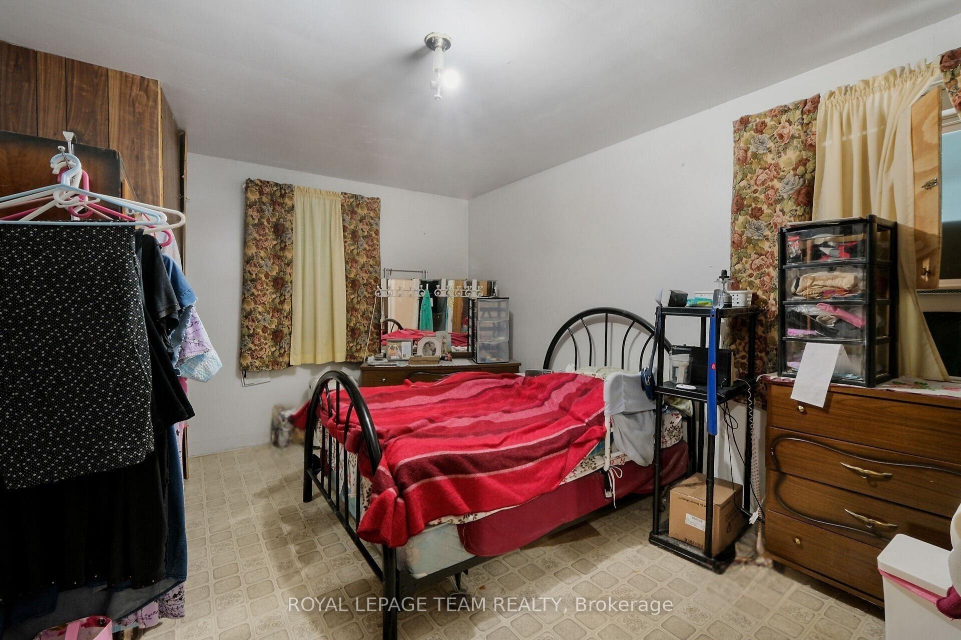Photo 6 of 1424 Rosenthal Avenue, Ottawa, Carlington — HOMEH