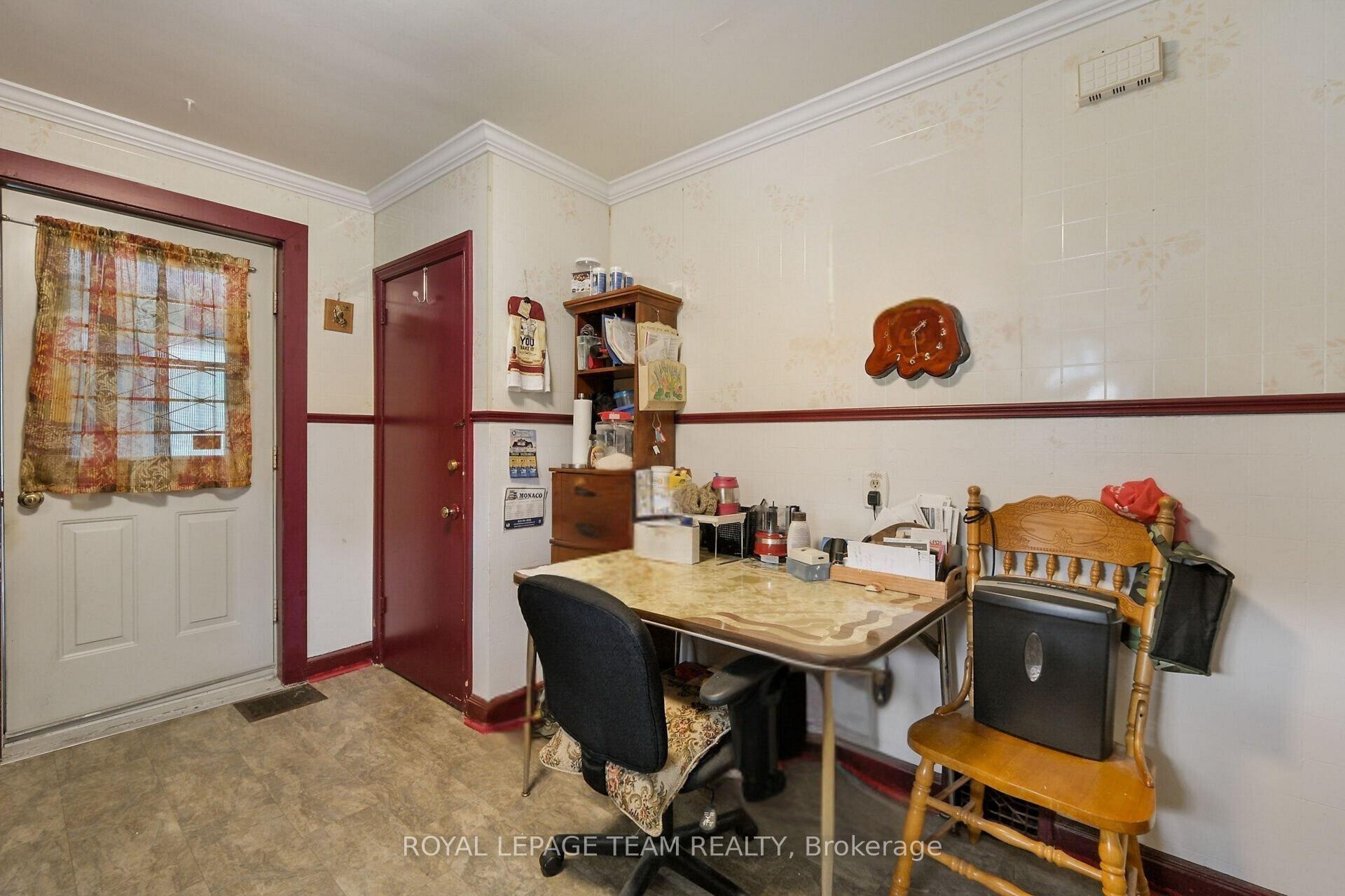Photo 12 of 1424 Rosenthal Avenue, Ottawa, Carlington — HOMEH