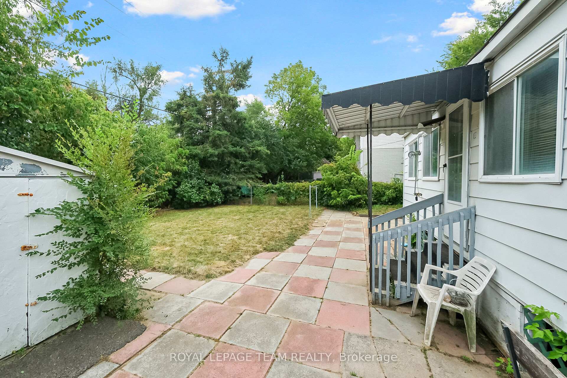 Photo 16 of 1424 Rosenthal Avenue, Ottawa, Carlington — HOMEH