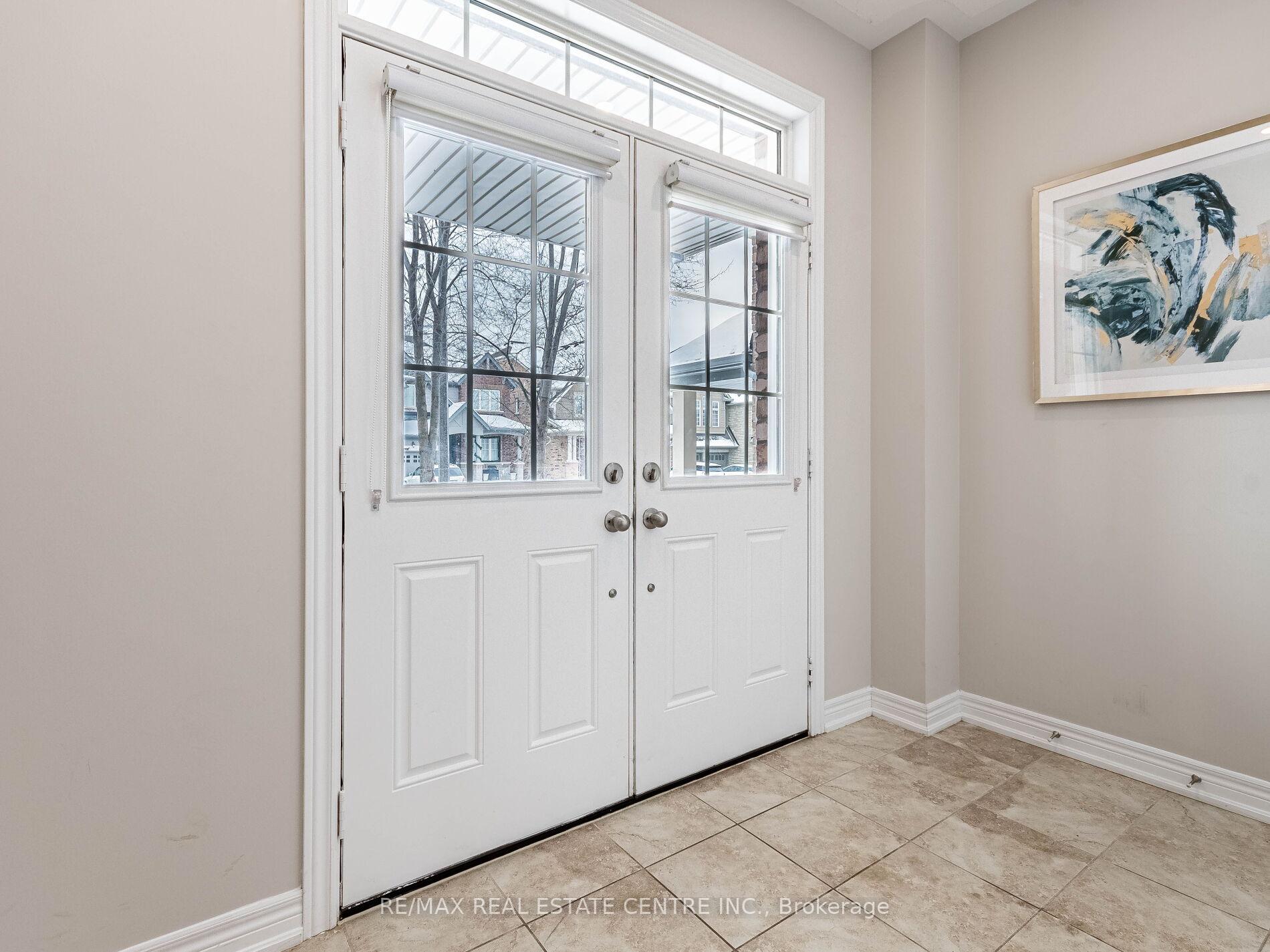 Photo 3 of 60 Mcechearn Crescent, Caledon, Rural Caledon — HOMEH