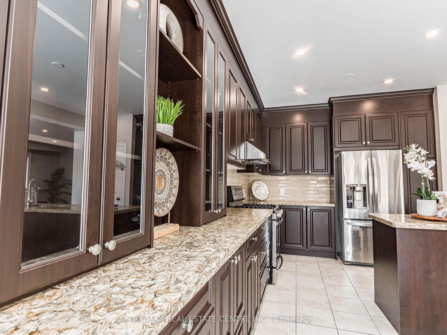 Photo 8 of 60 Mcechearn Crescent, Caledon, Rural Caledon — HOMEH