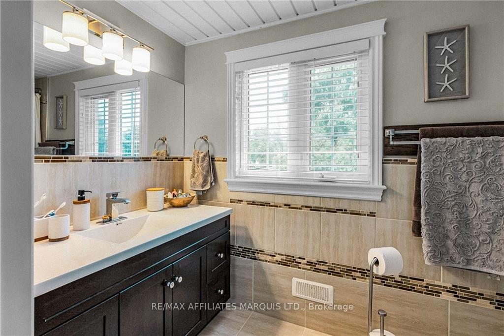 Photo 5 of 1605 Jane Street, Cornwall — HOMEH