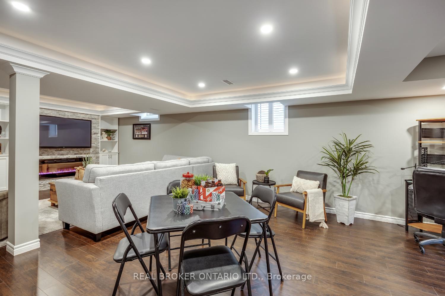 Photo 26 of 38 Brownstone Crescent, Clarington, Courtice — HOMEH