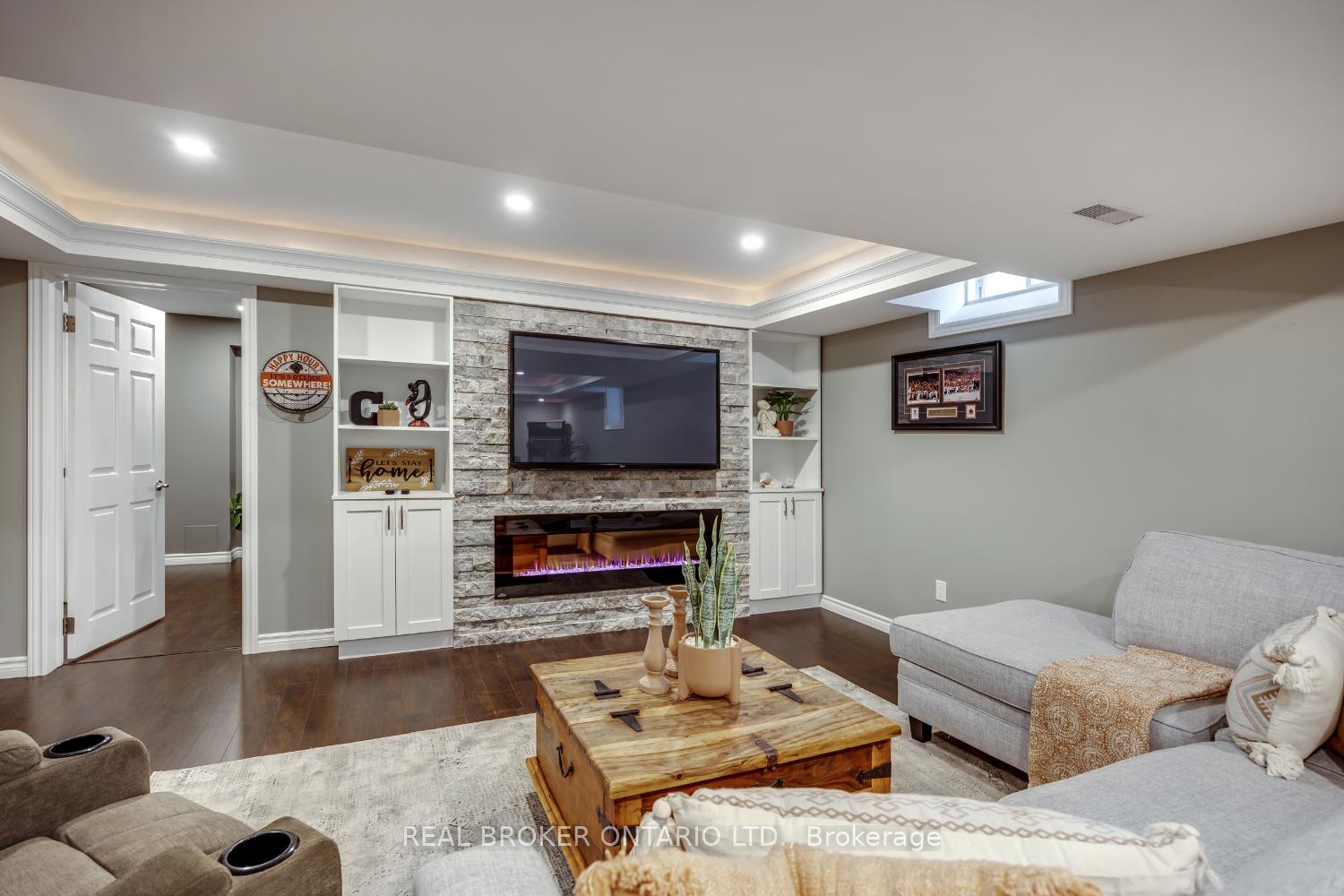 Photo 29 of 38 Brownstone Crescent, Clarington, Courtice — HOMEH