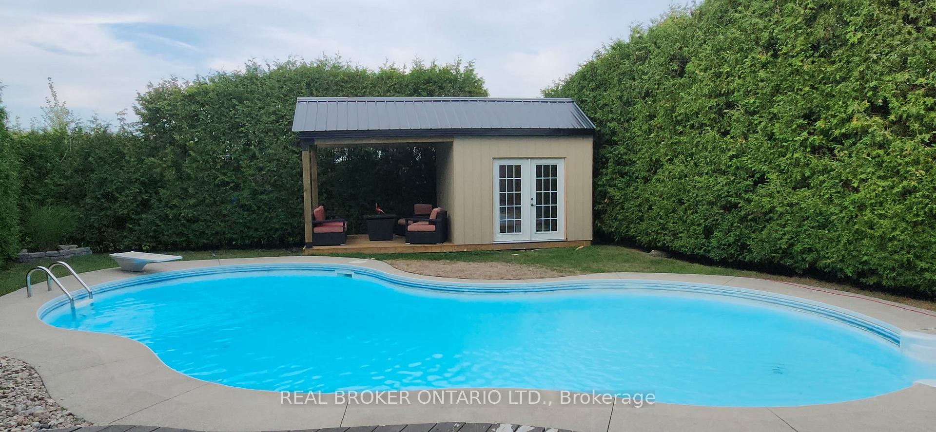 Photo 37 of 38 Brownstone Crescent, Clarington, Courtice — HOMEH