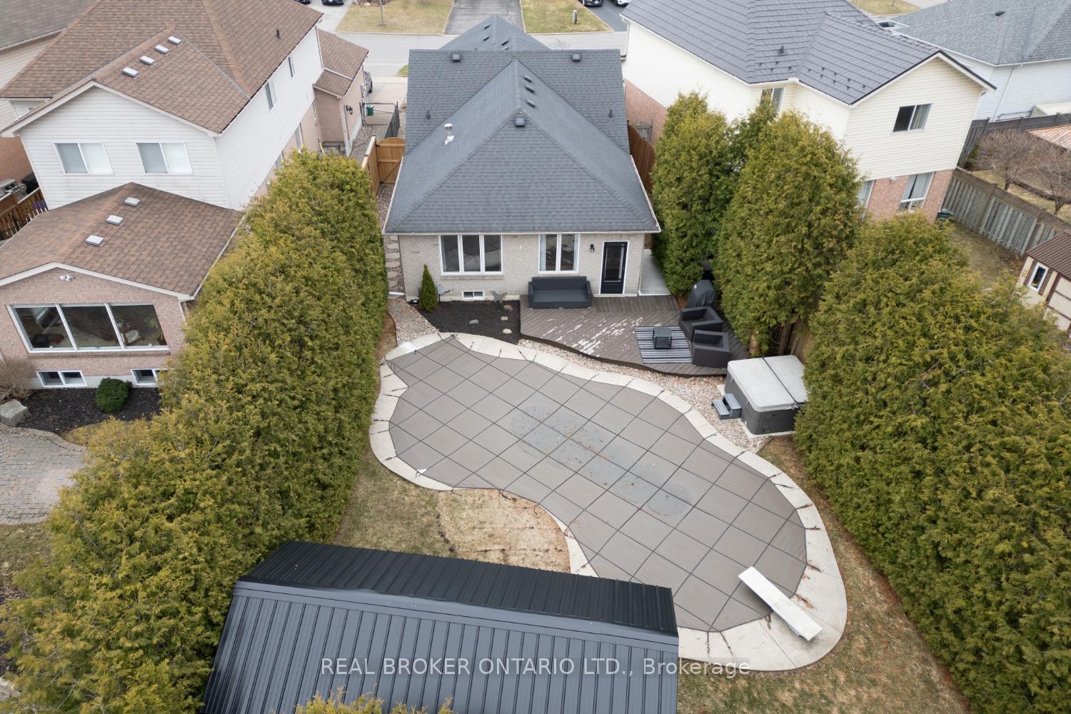 Photo 38 of 38 Brownstone Crescent, Clarington, Courtice — HOMEH