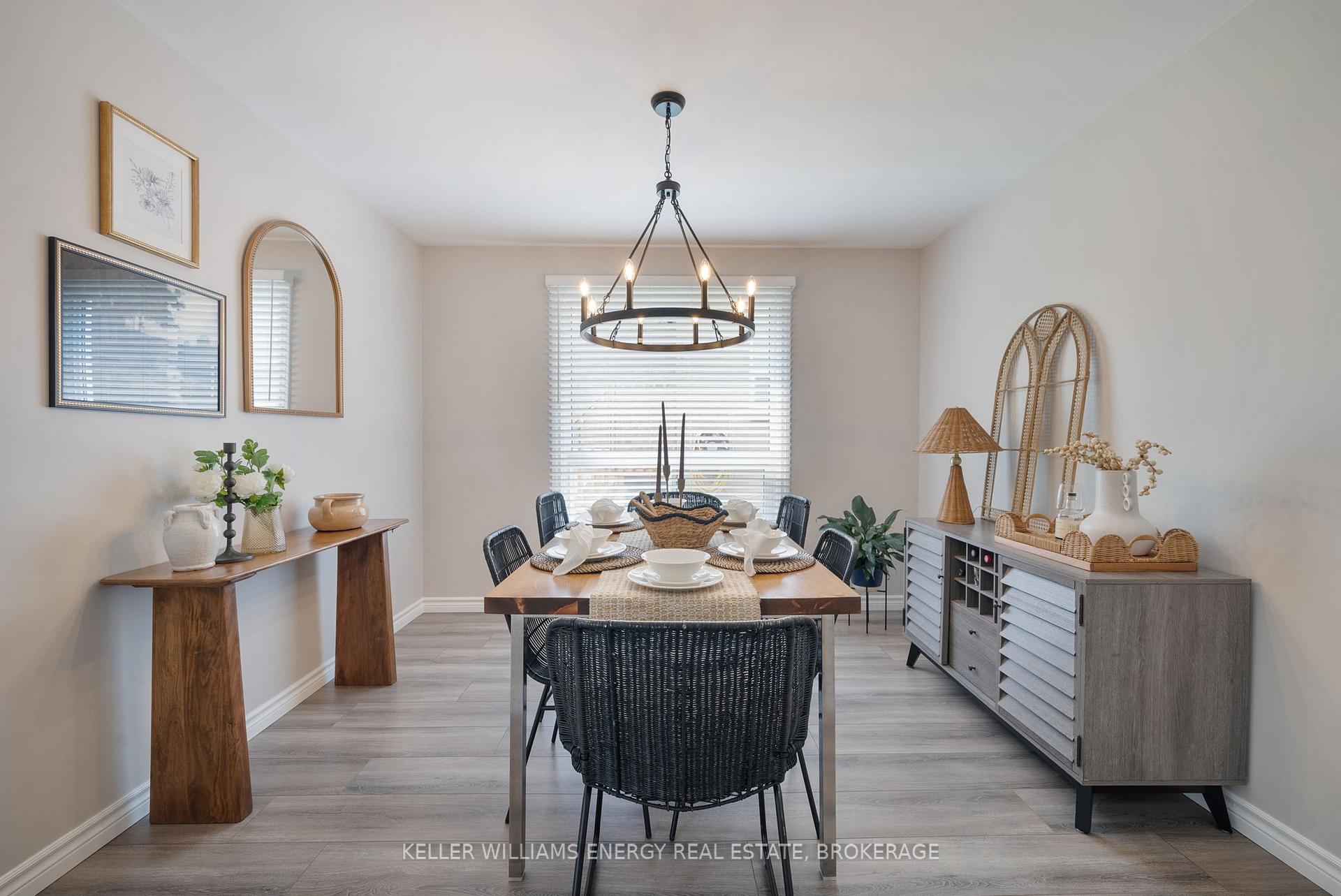 Photo 9 of 23 Mccrimmon Crescent, Clarington, Bowmanville — HOMEH