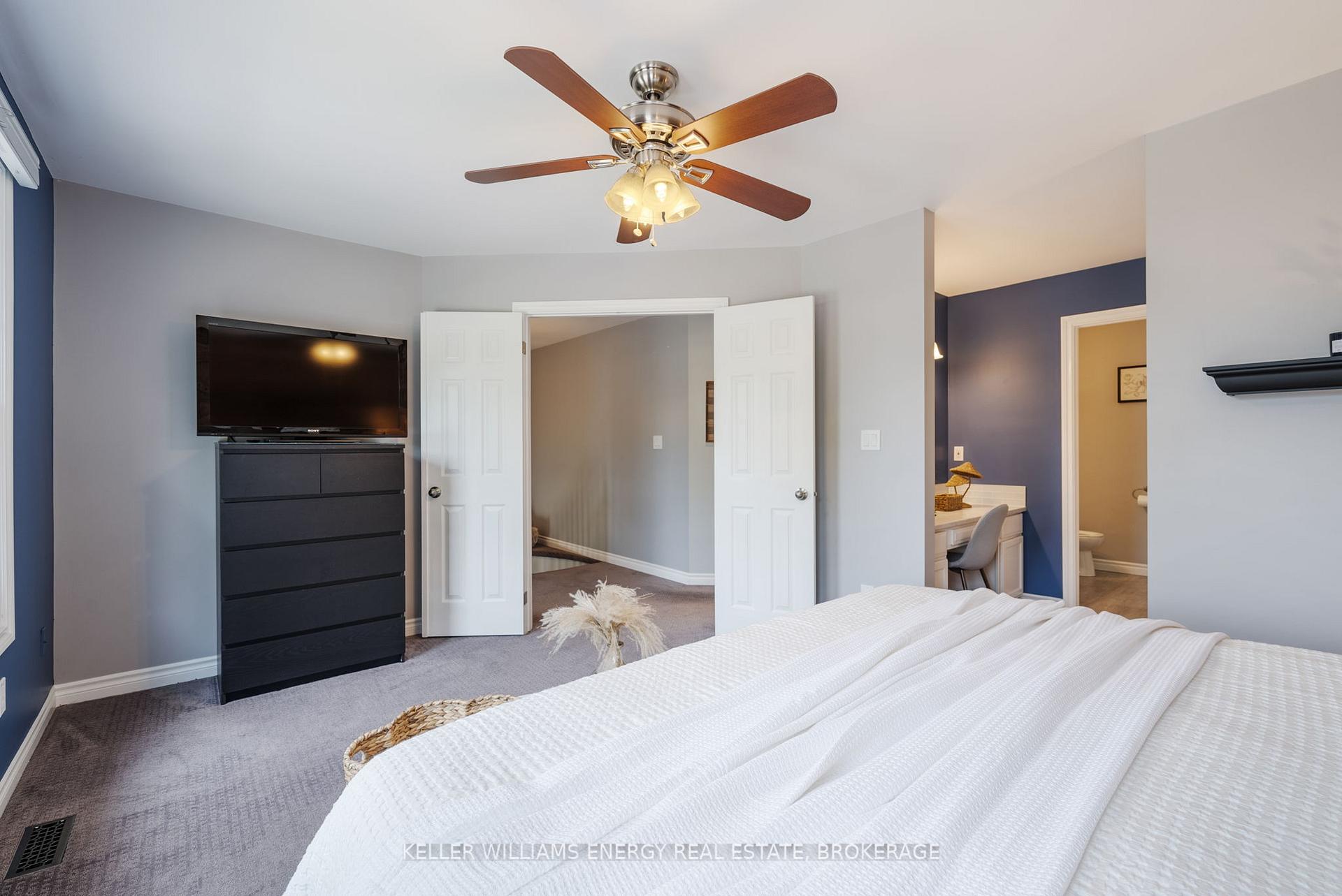 Photo 20 of 23 Mccrimmon Crescent, Clarington, Bowmanville — HOMEH