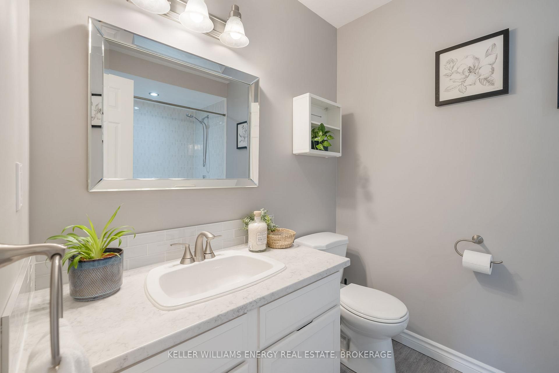 Photo 22 of 23 Mccrimmon Crescent, Clarington, Bowmanville — HOMEH
