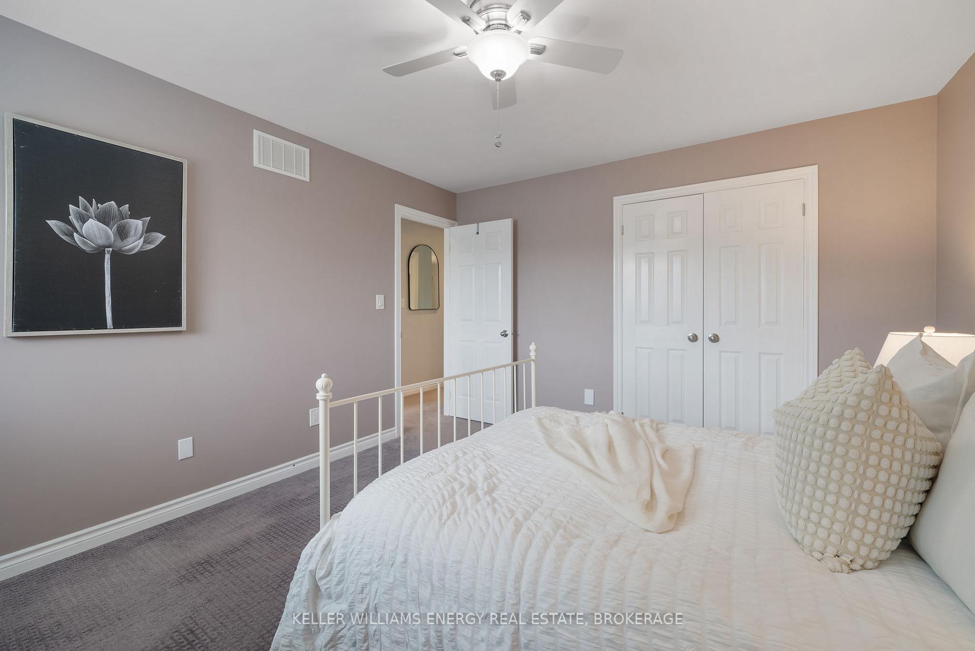 Photo 25 of 23 Mccrimmon Crescent, Clarington, Bowmanville — HOMEH