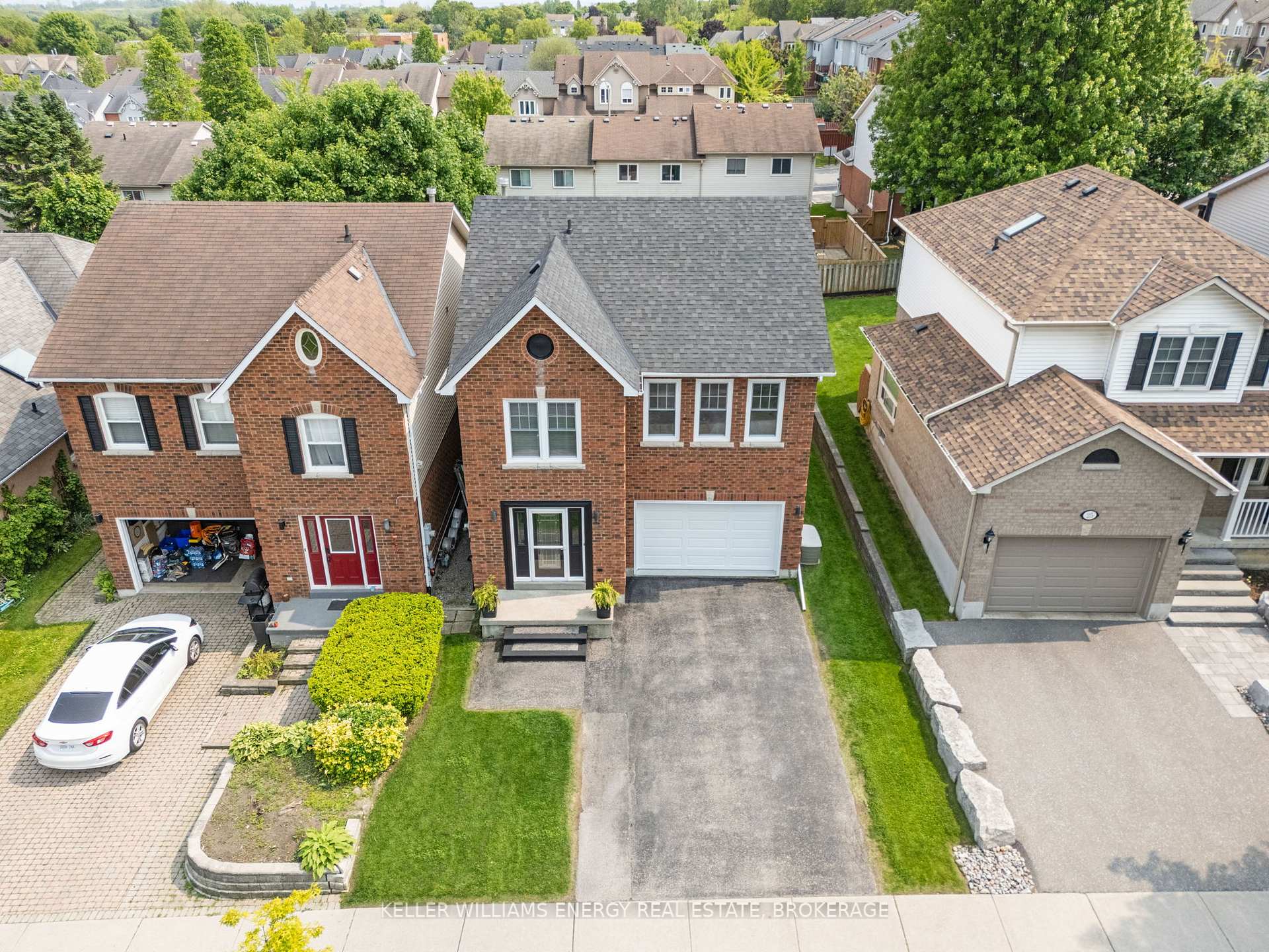 Photo 38 of 23 Mccrimmon Crescent, Clarington, Bowmanville — HOMEH