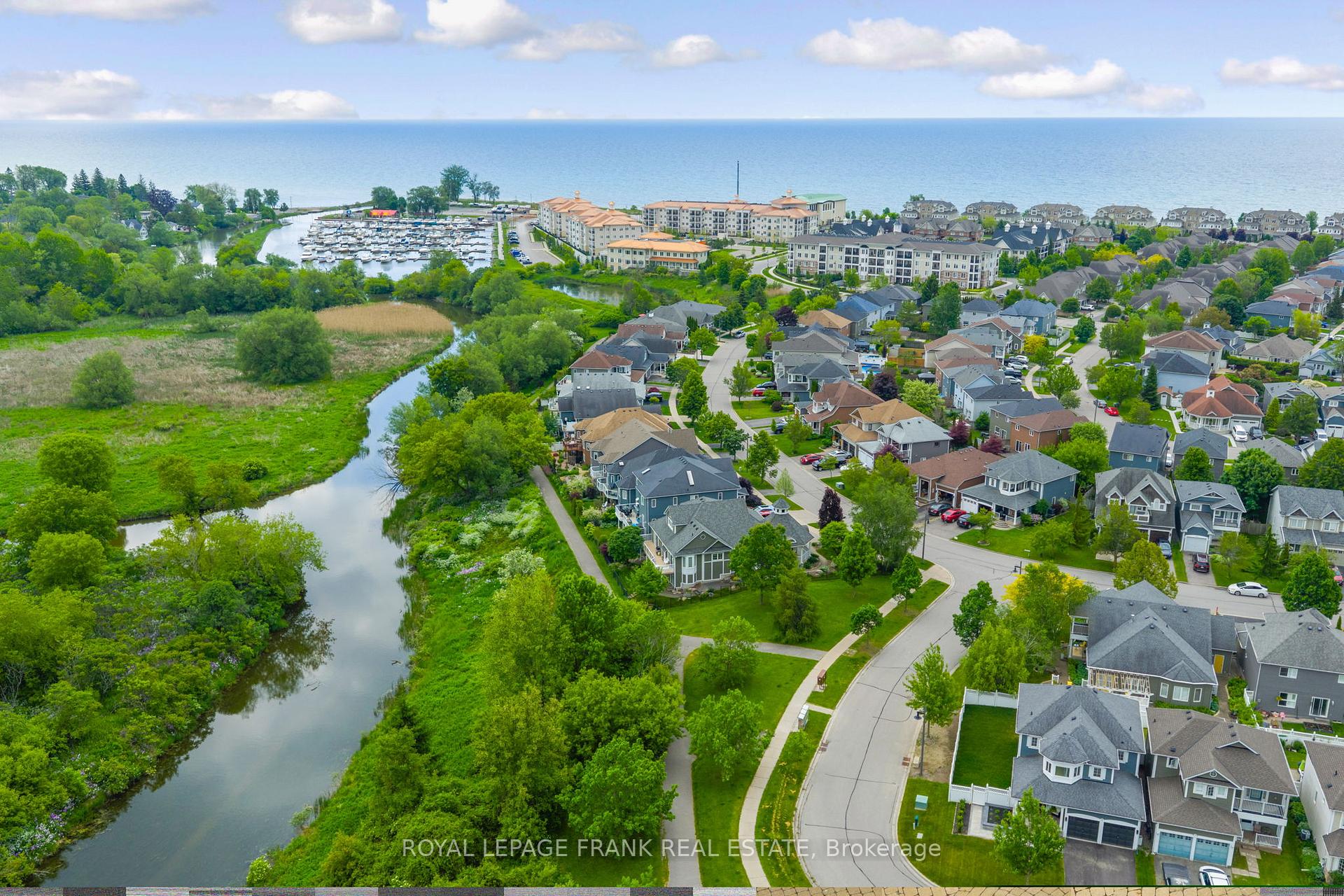Photo 3 of 30 Carveth Crescent, Clarington, Newcastle — HOMEH