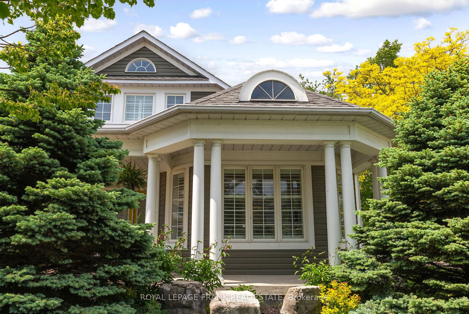 Photo 5 of 30 Carveth Crescent, Clarington, Newcastle — HOMEH