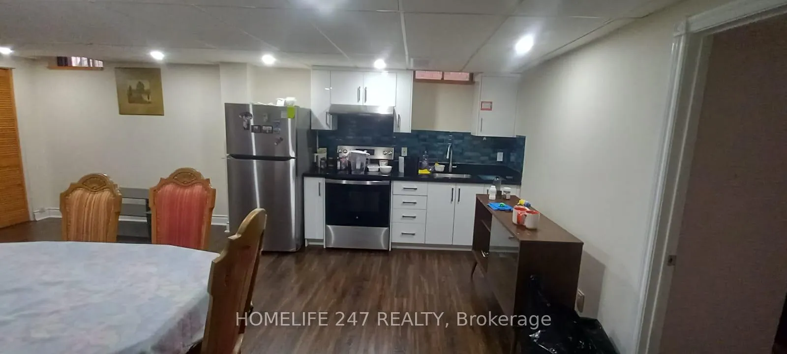 Photo 3 of 16 Hallen Road, Brampton, Fletcher's West — HOMEH
