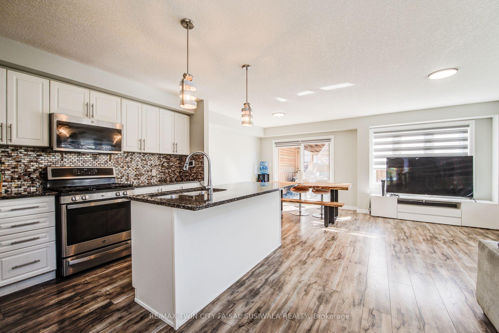 Photo 12 of 4 Harrison Drive, Cambridge — HOMEH