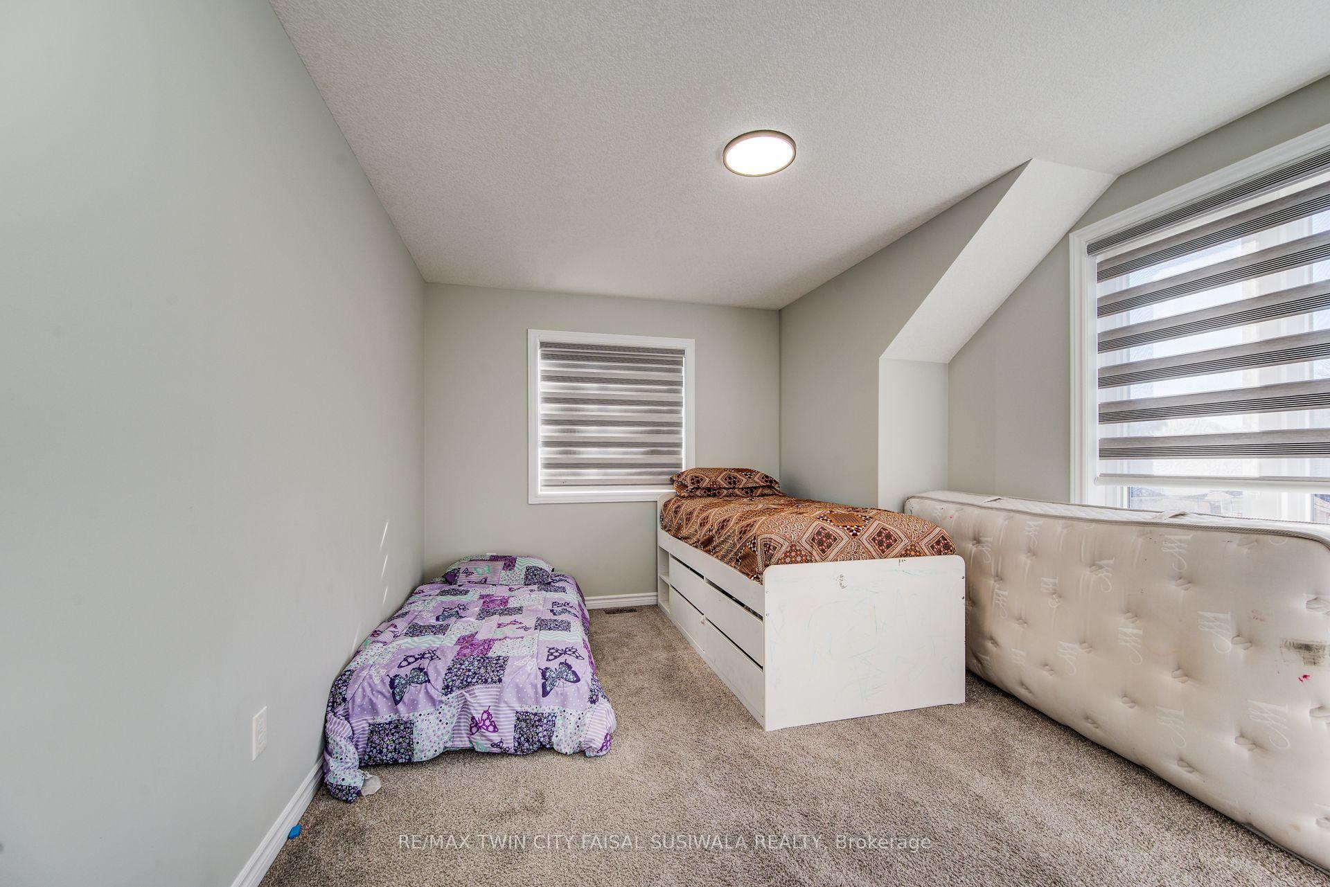 Photo 29 of 4 Harrison Drive, Cambridge — HOMEH