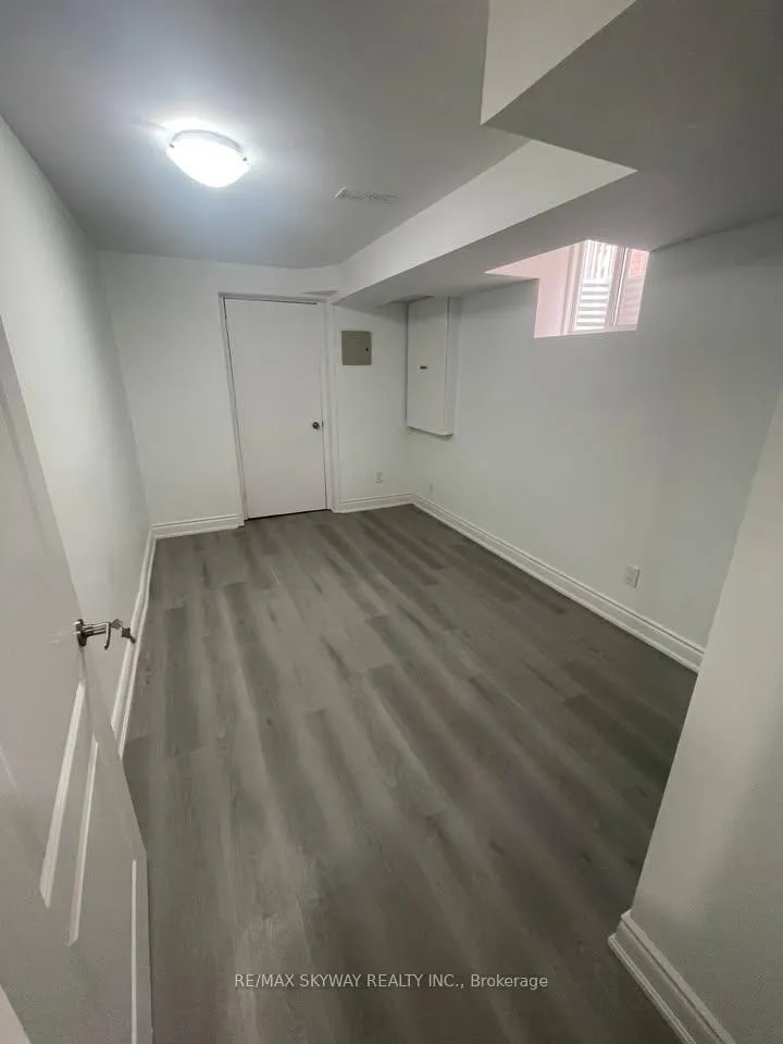 Photo 6 of Unit Bsmt, 4 Zebra Trail, Brampton, Sandringham-Wellington — HOMEH