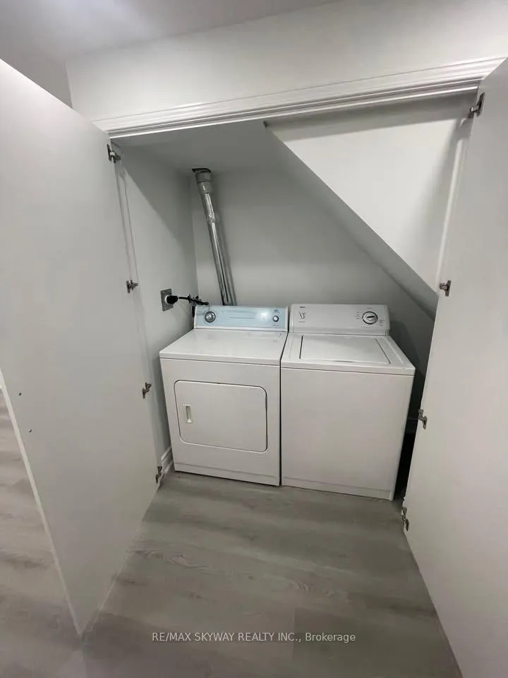 Photo 15 of Unit Bsmt, 4 Zebra Trail, Brampton, Sandringham-Wellington — HOMEH