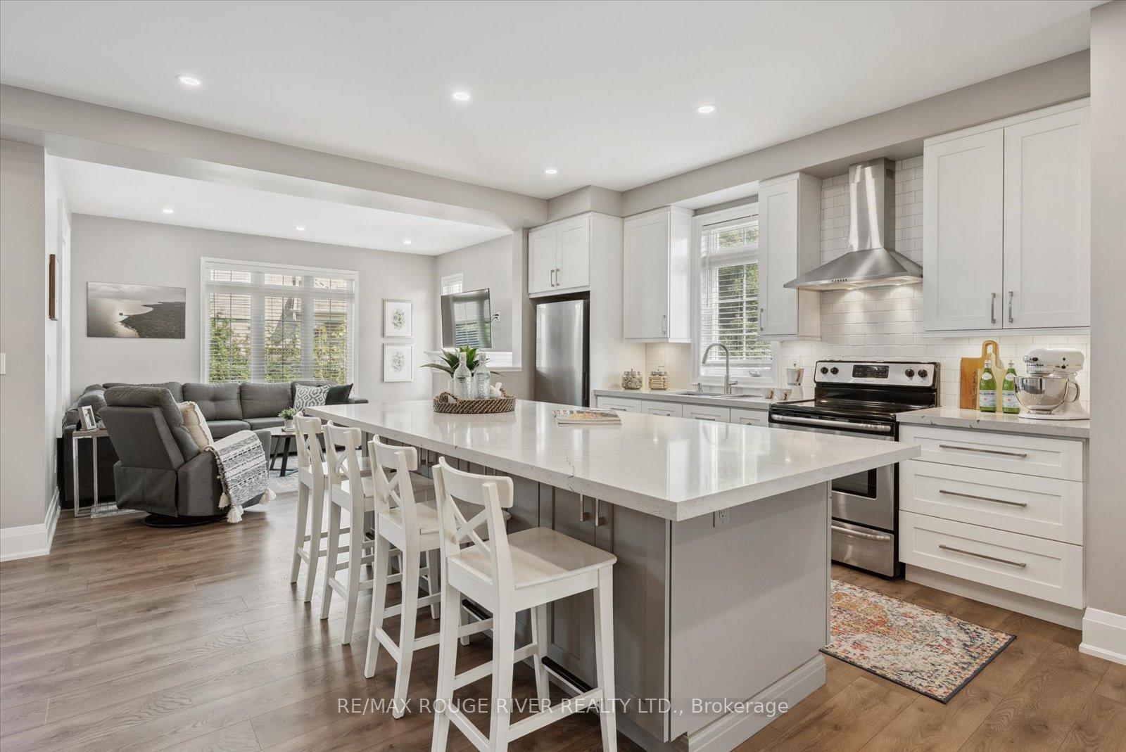Photo 6 of 110 Honeyman Drive, Clarington, Bowmanville — HOMEH