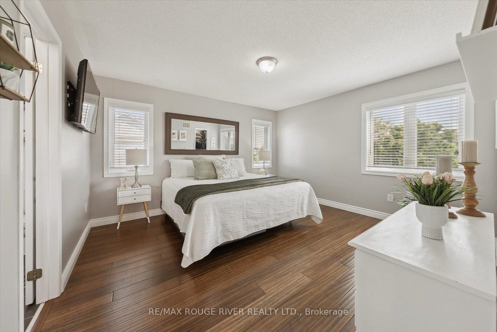 Photo 12 of 110 Honeyman Drive, Clarington, Bowmanville — HOMEH