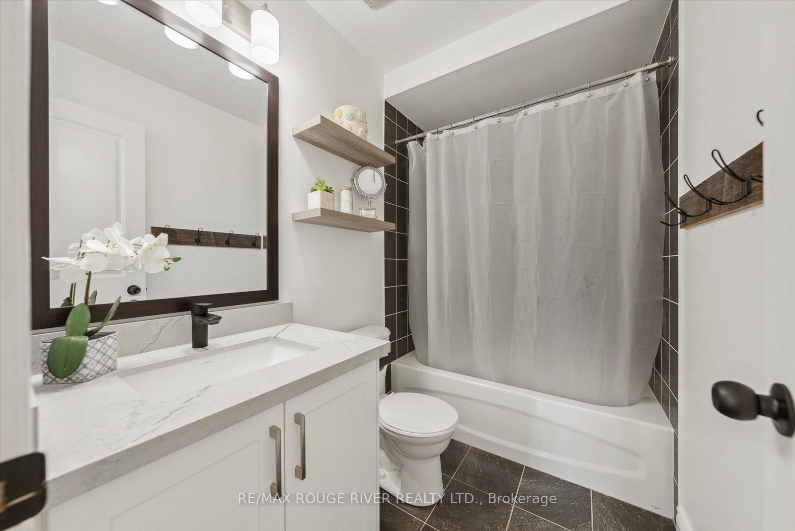 Photo 15 of 110 Honeyman Drive, Clarington, Bowmanville — HOMEH