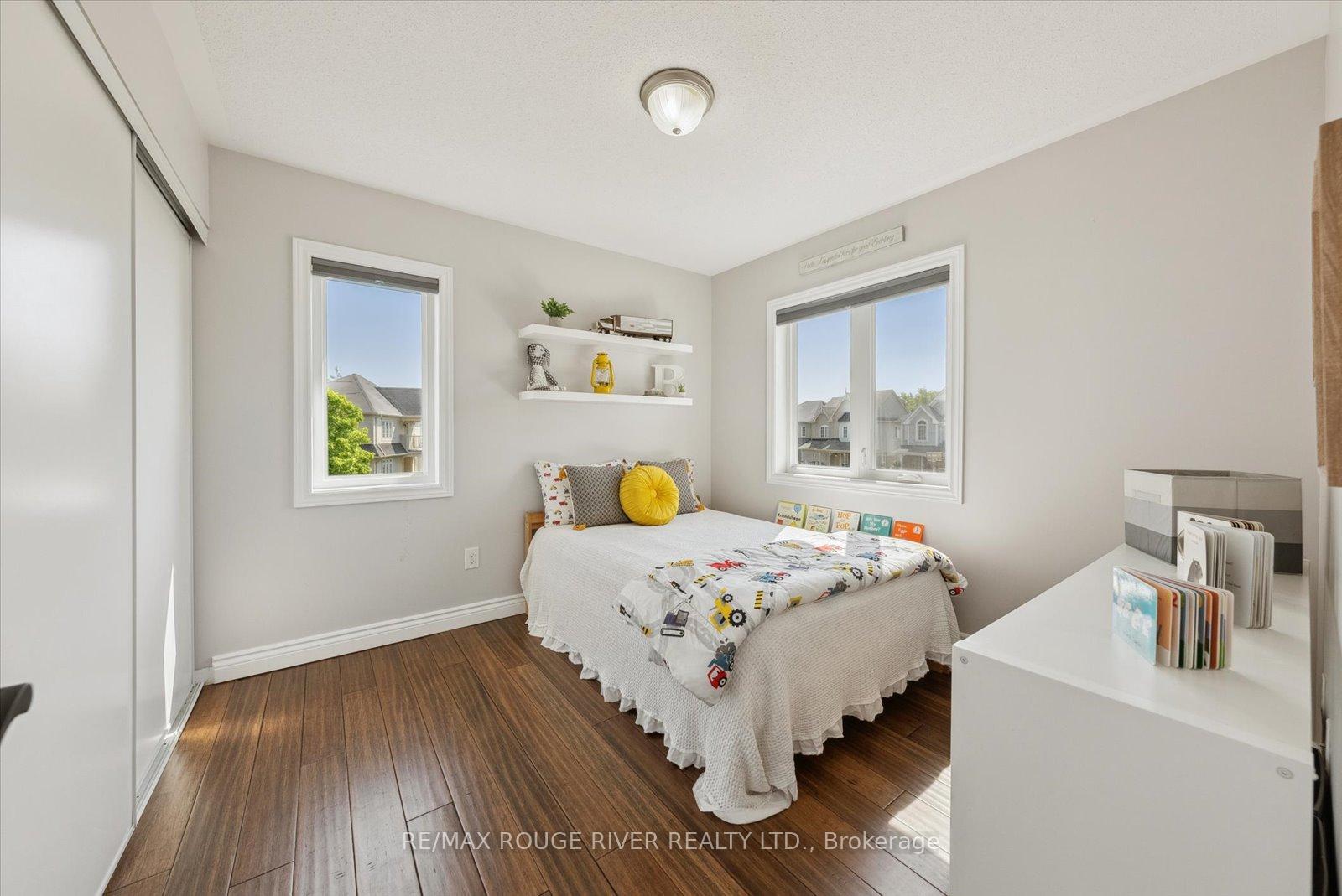 Photo 17 of 110 Honeyman Drive, Clarington, Bowmanville — HOMEH