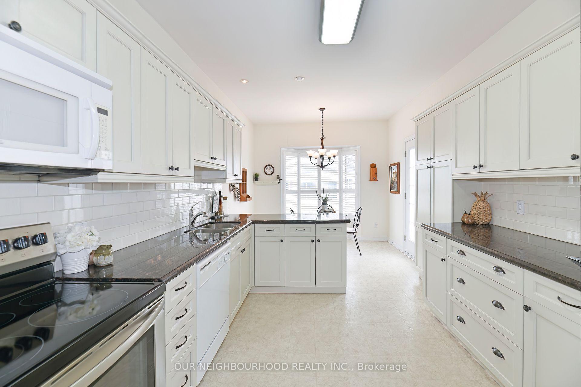 Photo 8 of 12 Heatherlea Drive, Clarington, Newcastle — HOMEH