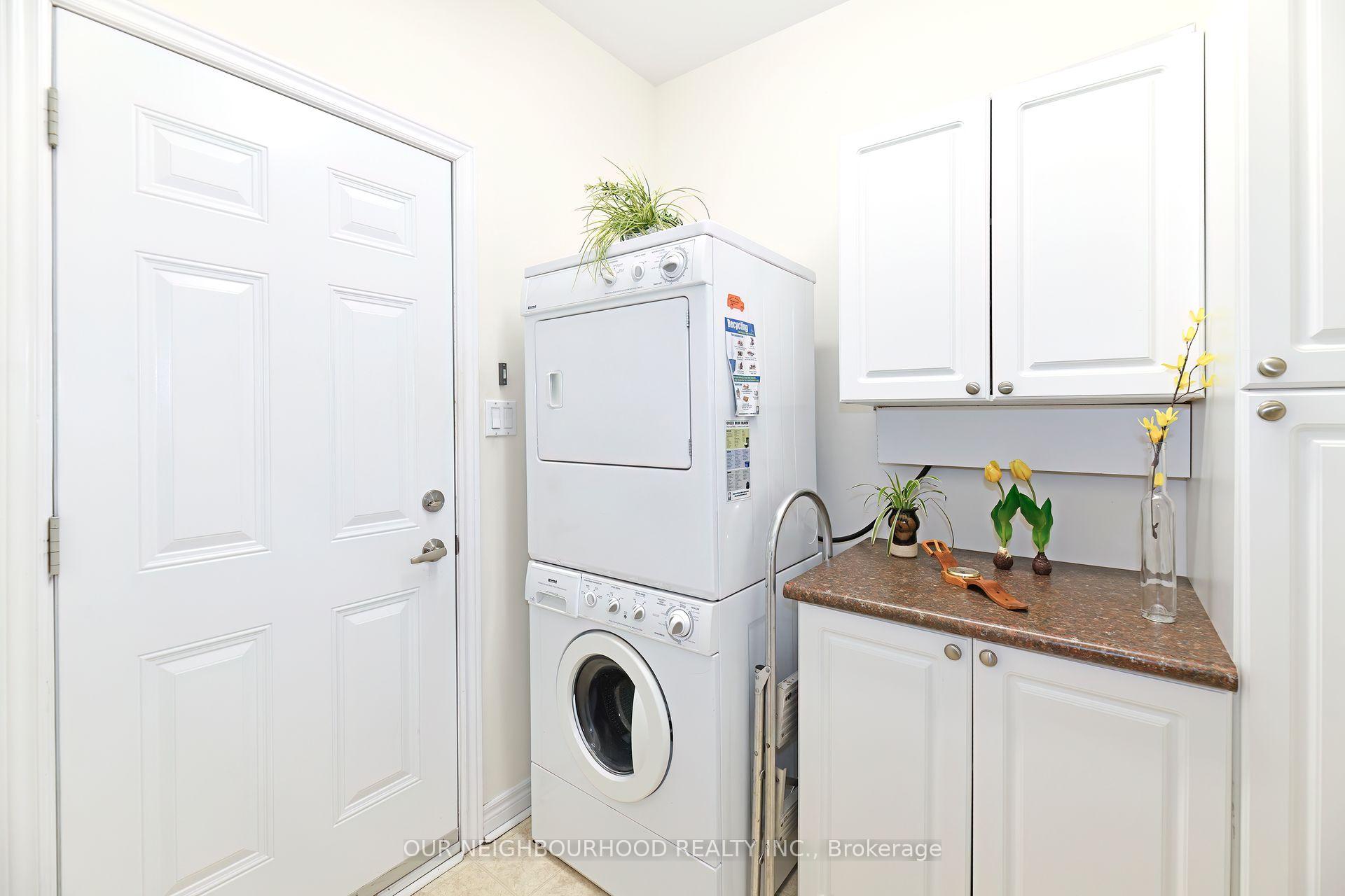 Photo 16 of 12 Heatherlea Drive, Clarington, Newcastle — HOMEH